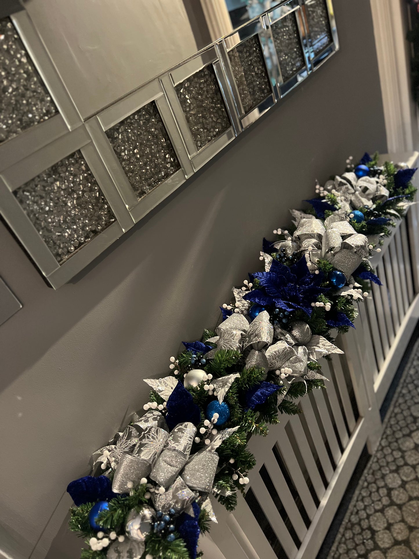 DELUXE 1.25mtr GARLAND ROYAL BLUE/SILVER/WHITE