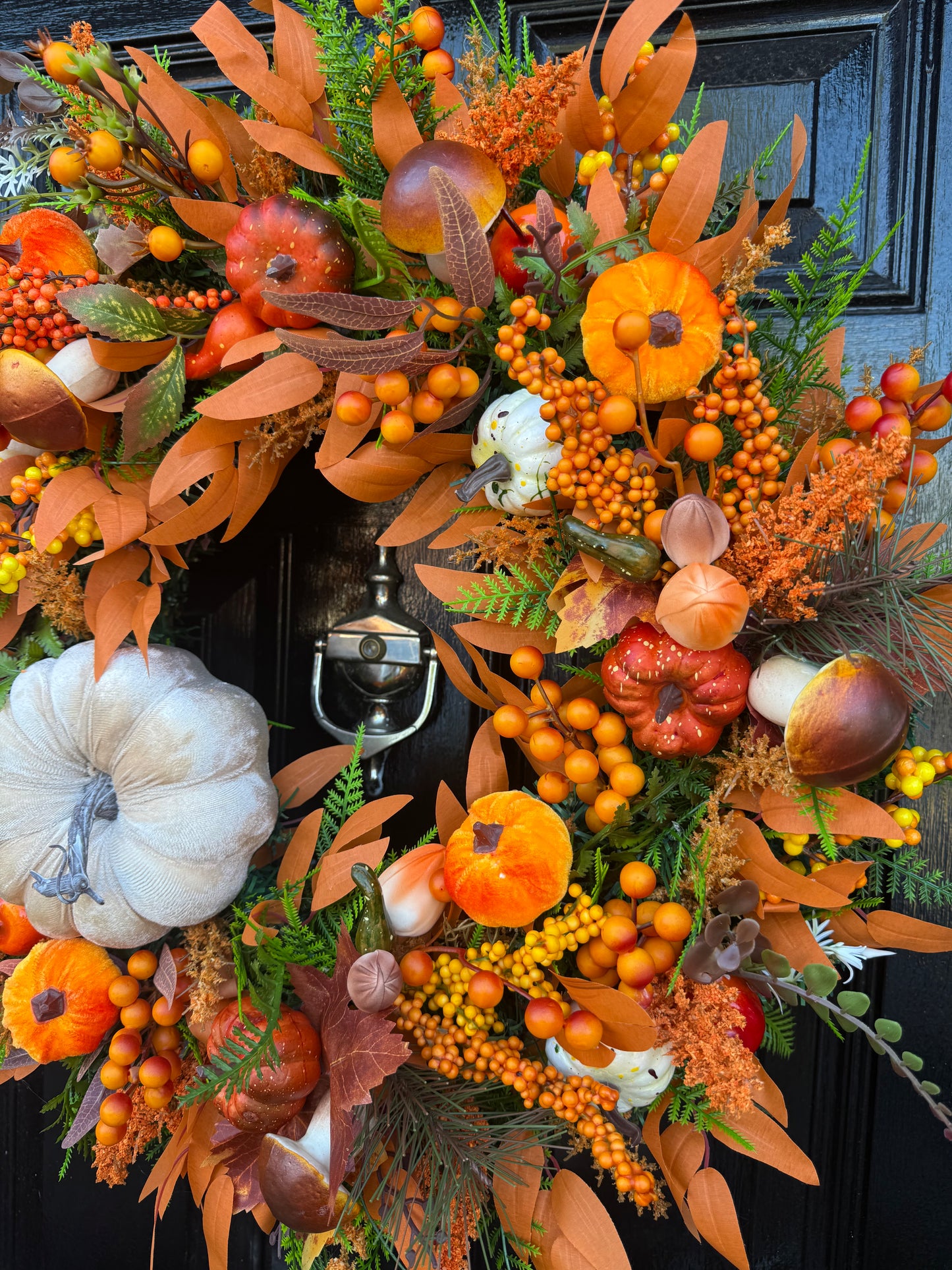 60cm DELUXE PUMPKIN WOODLAND MIXED FOLIAGE AUTUMN WREATH