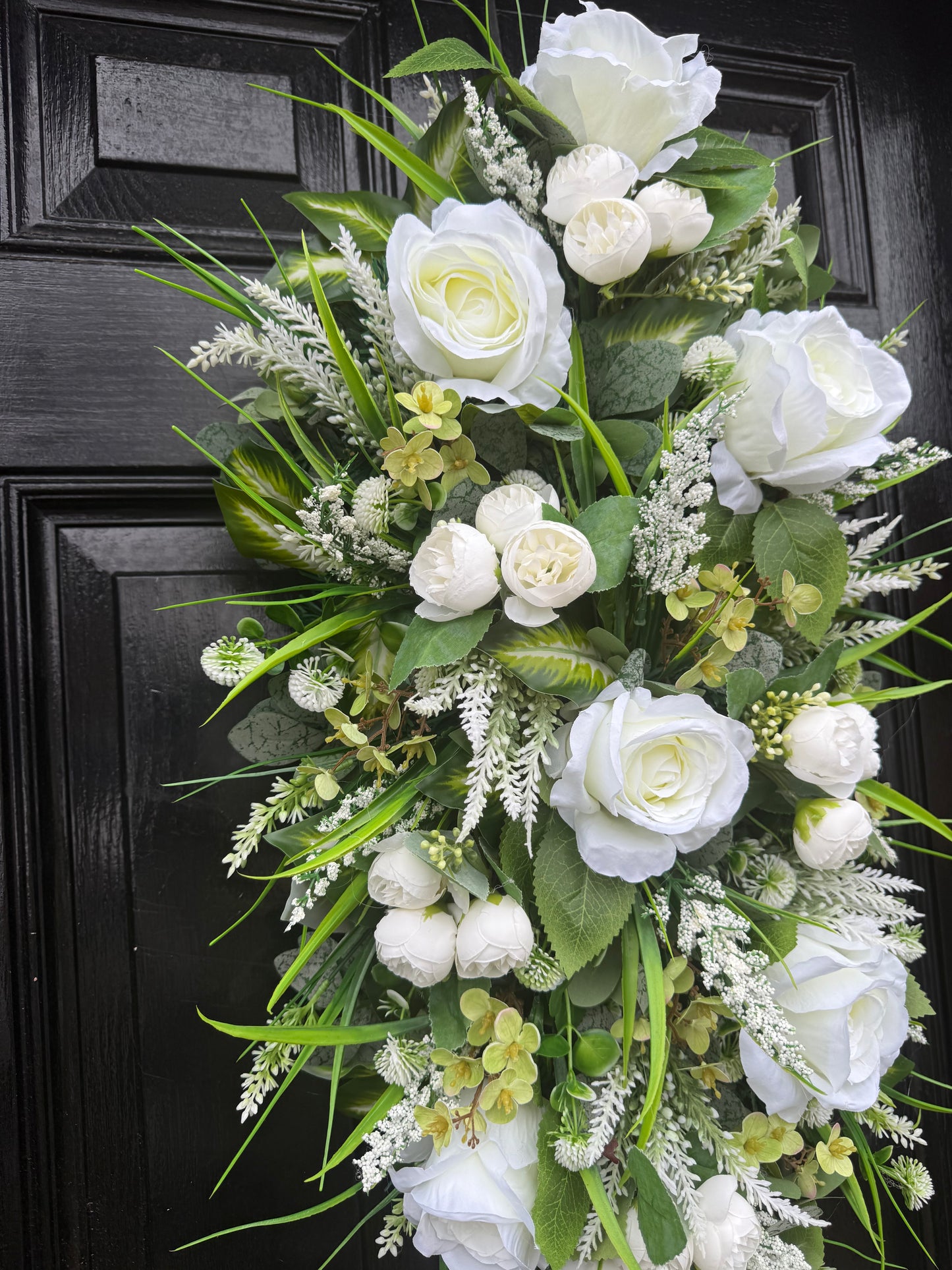 ALL SEASON NEUTRAL MIXED FOLIAGE & ROSE SPRING DOOR SWAG