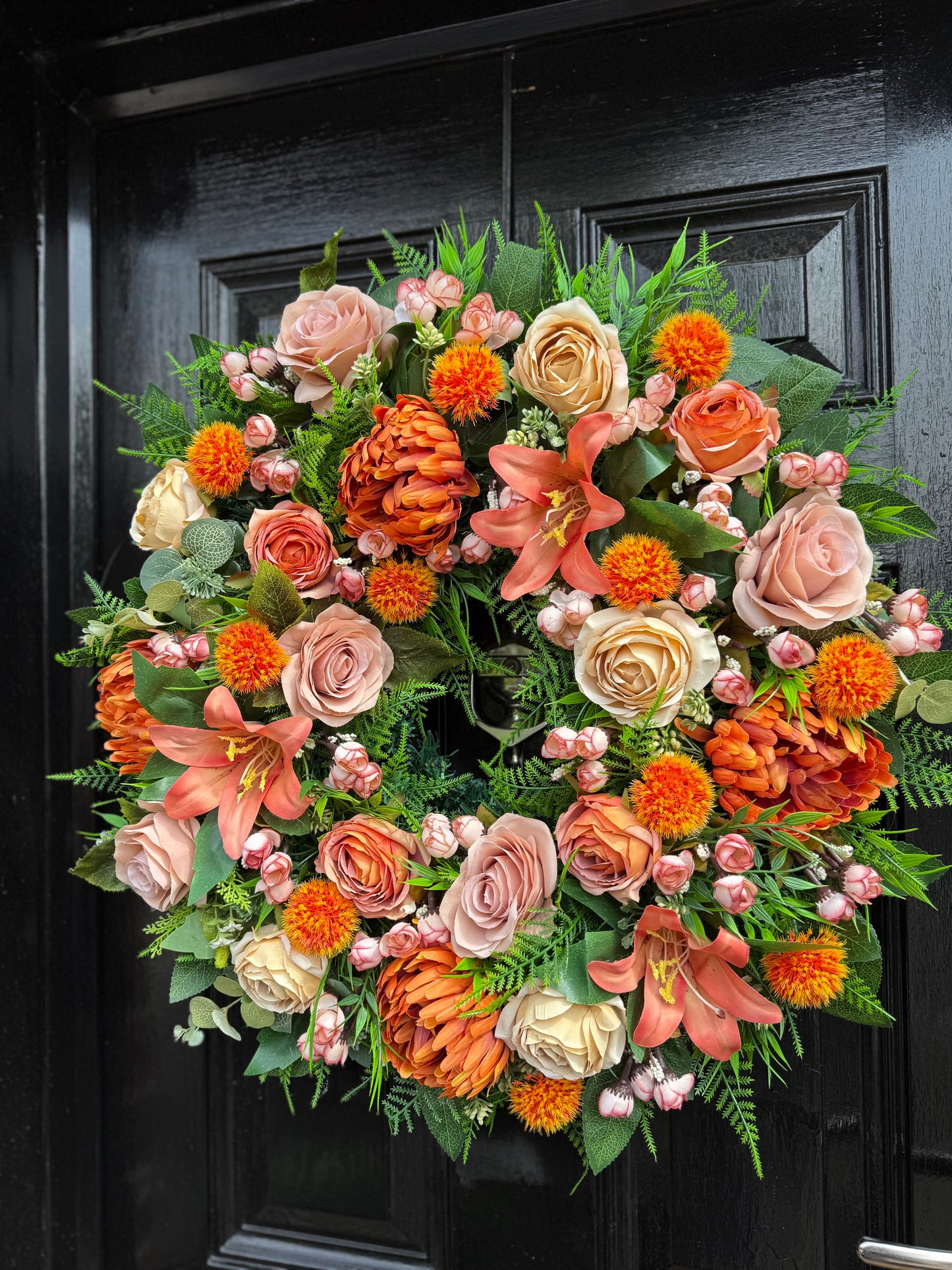 60cm DELUXE THICK FOLIAGE AND MIXED ORANGE / CHAMPAGNE WREATH