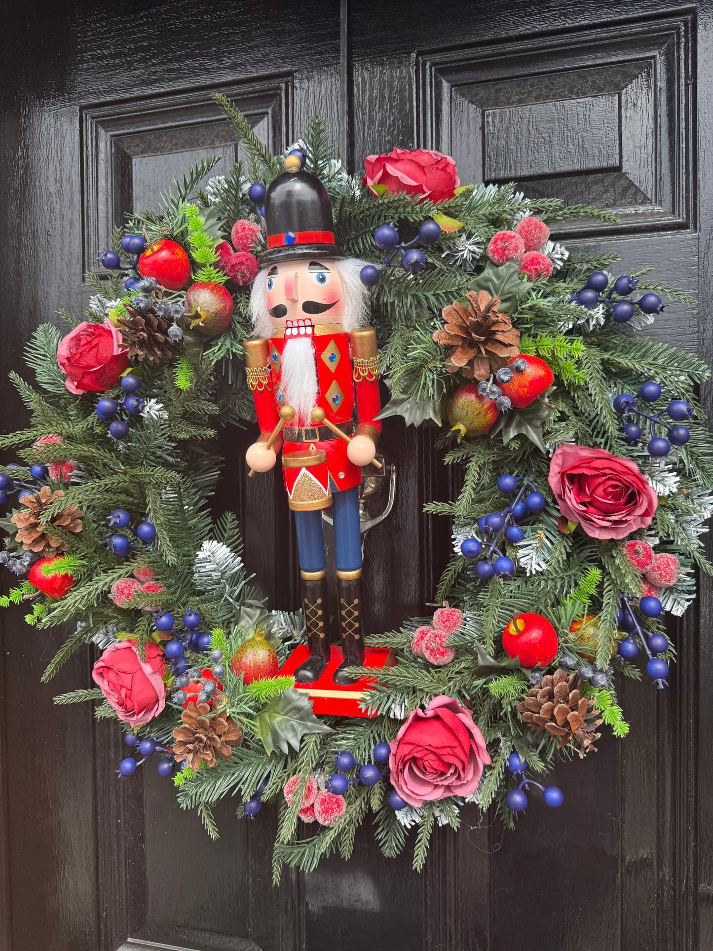 60cm TRADITIONAL BLUE RED NUTCRACKER WREATH