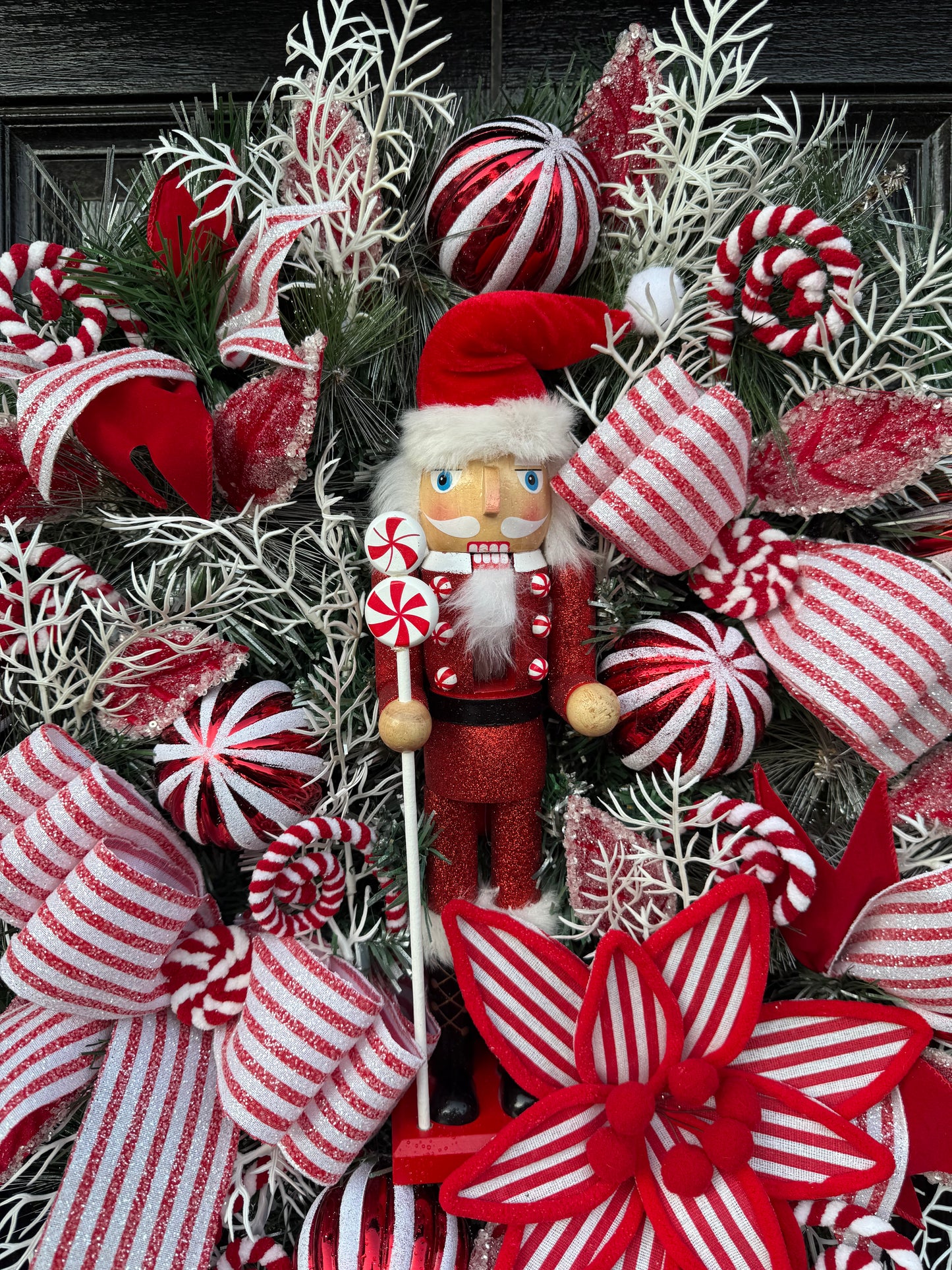 65cm FROSTED CANDY CANE NUTCRACKER MIXED WREATH - IMMEDIATE DESPATCH
