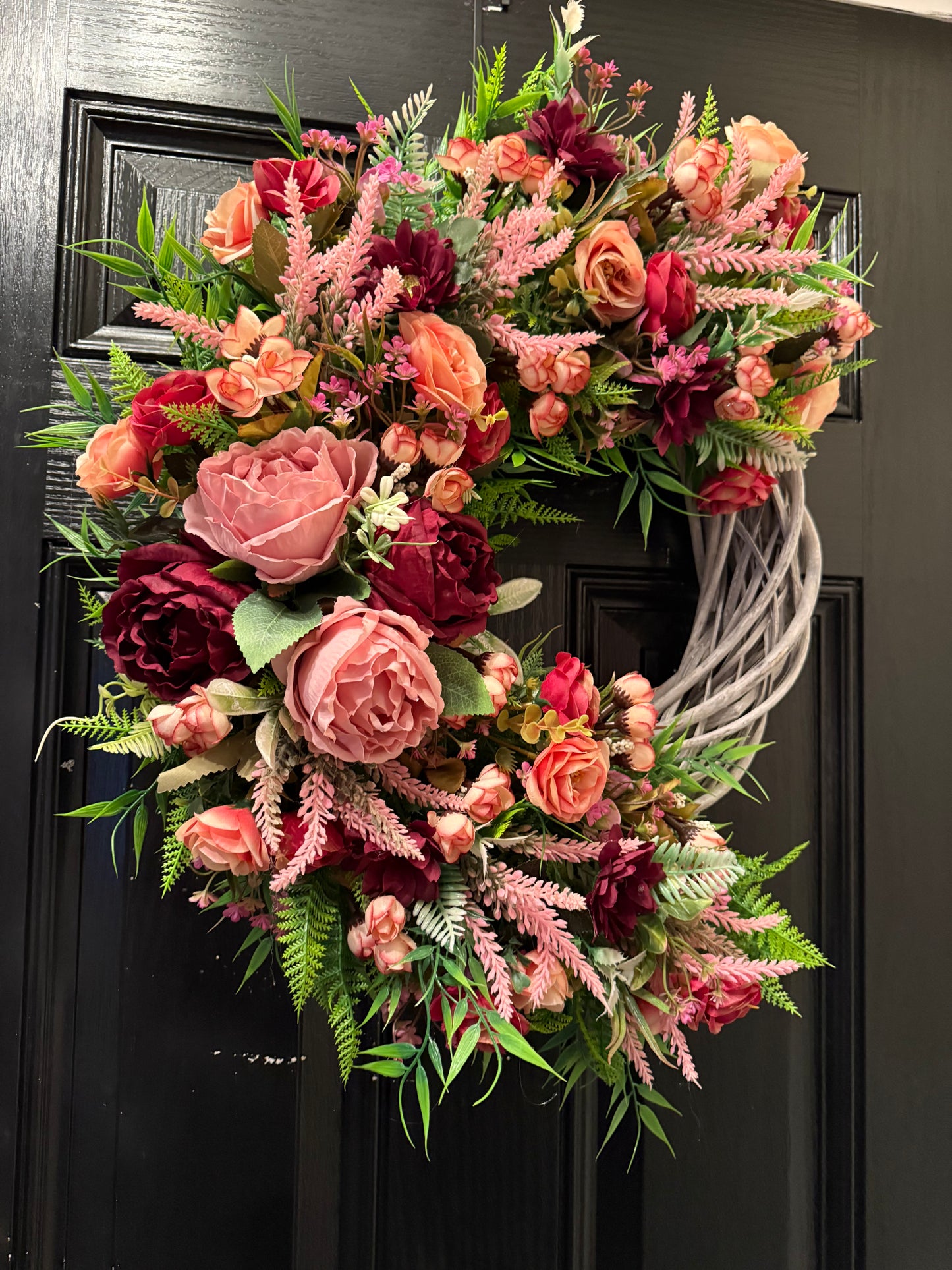MIXED PINKS AND BURGUNDY FOLIAGE ALL SEASON WICKER WREATH