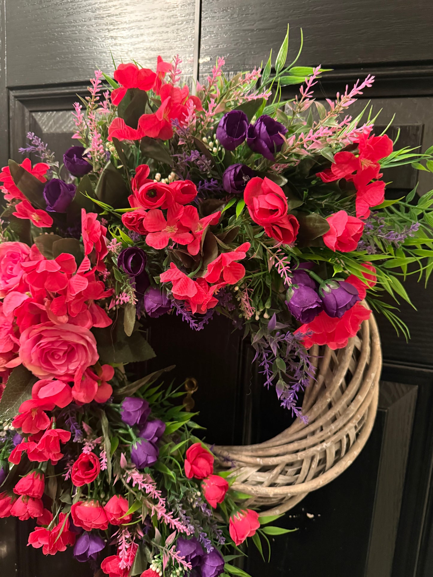 MIXED PINKS AND PURPLES FOLIAGE ALL SEASON GREY WICKER WREATH