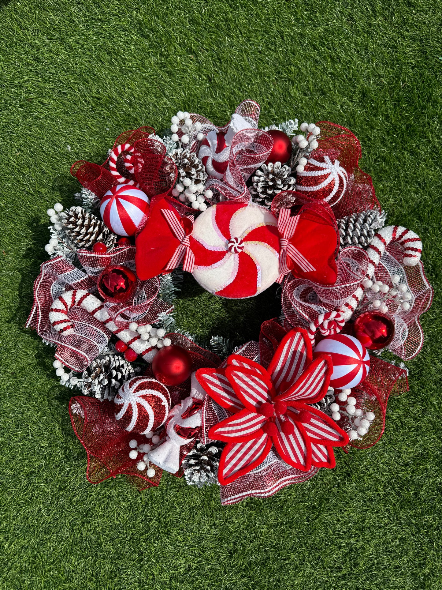 65cm DELUXE  CANDY CANE MIXED WREATH - 14 working days despatch