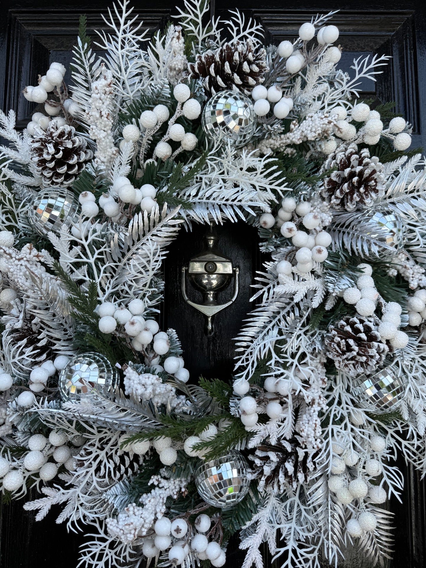 65cm DELUXE WINTER WONDERLAND MIRROR BALL WREATH - IMMEDIATE DESPATCH