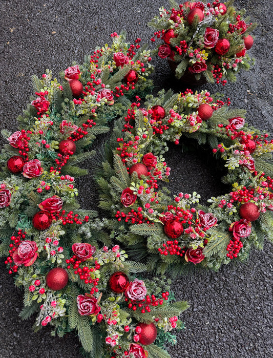 CHRISTMAS DEAL MATCHING WREATH, GARLAND & HANGING BASKET RED TRADITIONAL