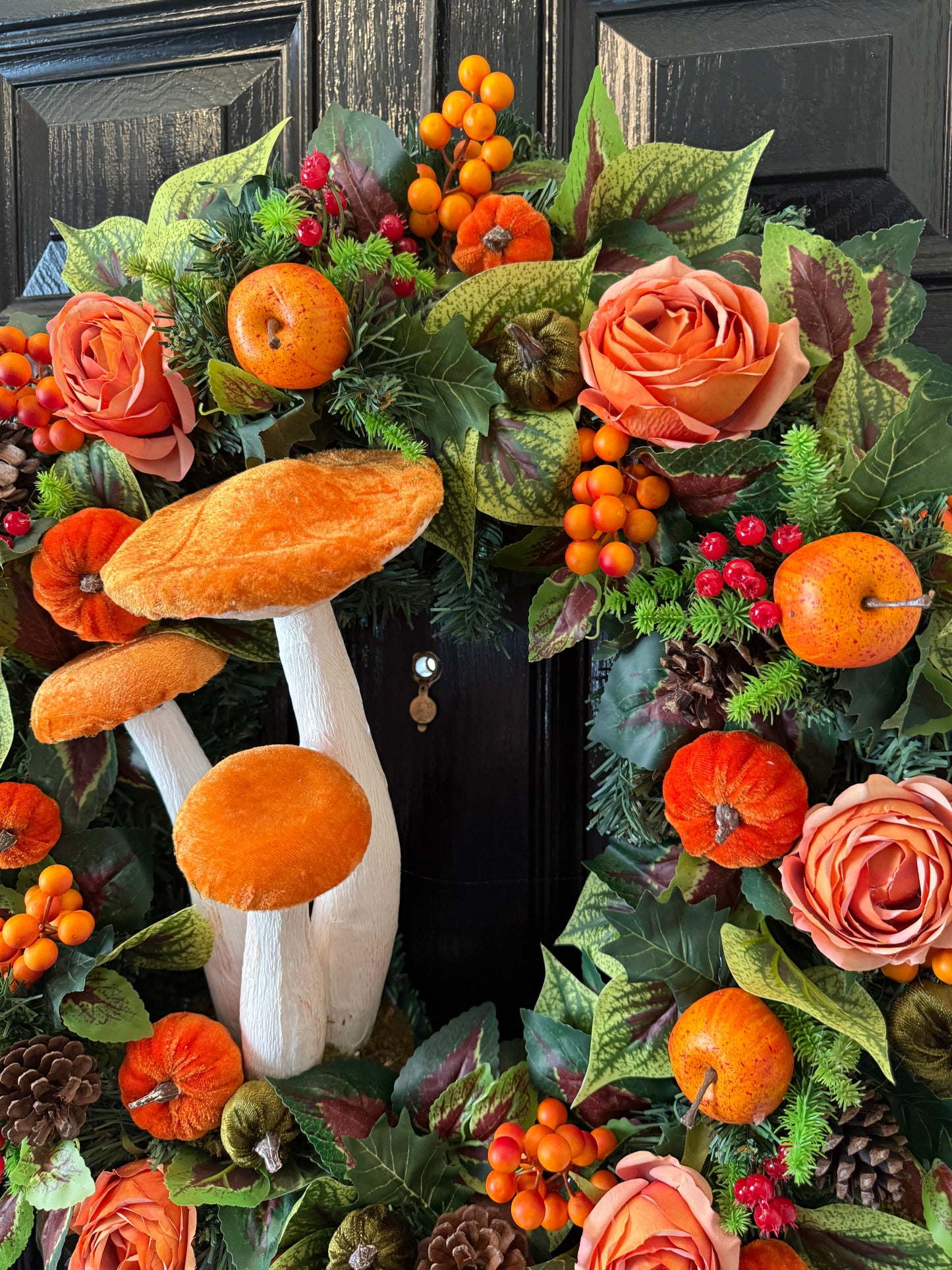 60cm DELUXE GIANT ORANGE TOADSTOOL  WOODLAND MIXED FOLIAGE AUTUMN WREATH