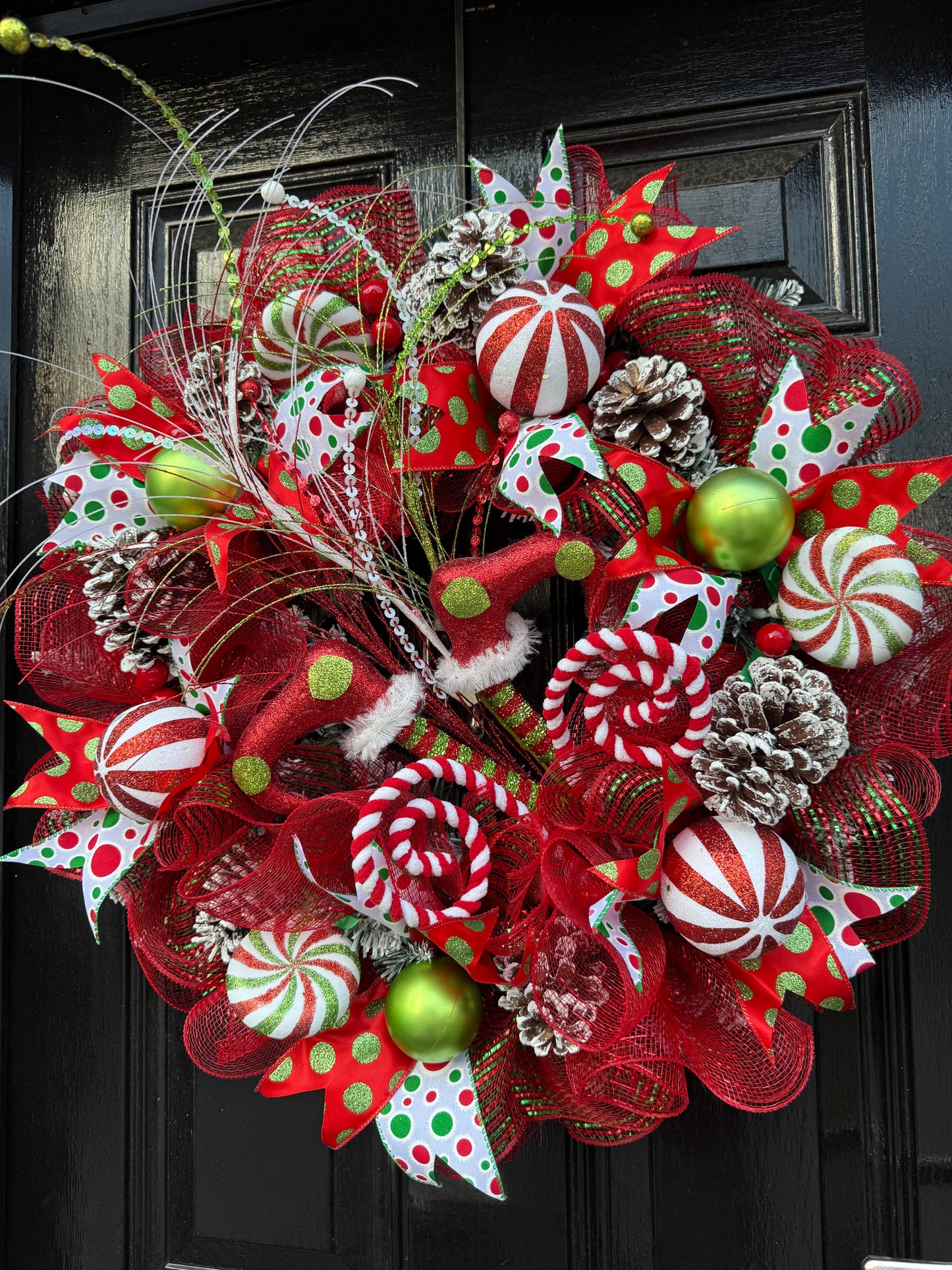 65cm ELF LEGS NOVELTY DELUXE  WREATH - IMMEDIATE DISPATCH