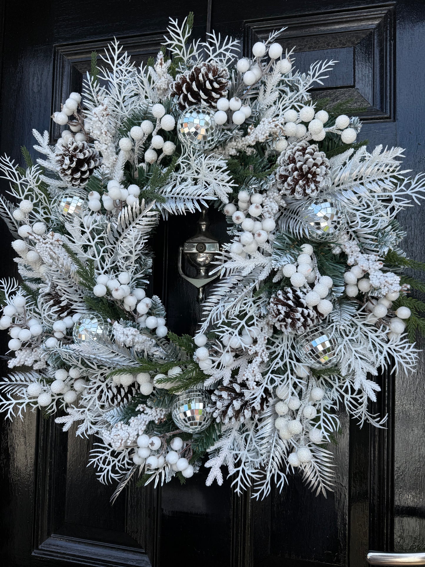 65cm DELUXE WINTER WONDERLAND MIRROR BALL WREATH - IMMEDIATE DESPATCH