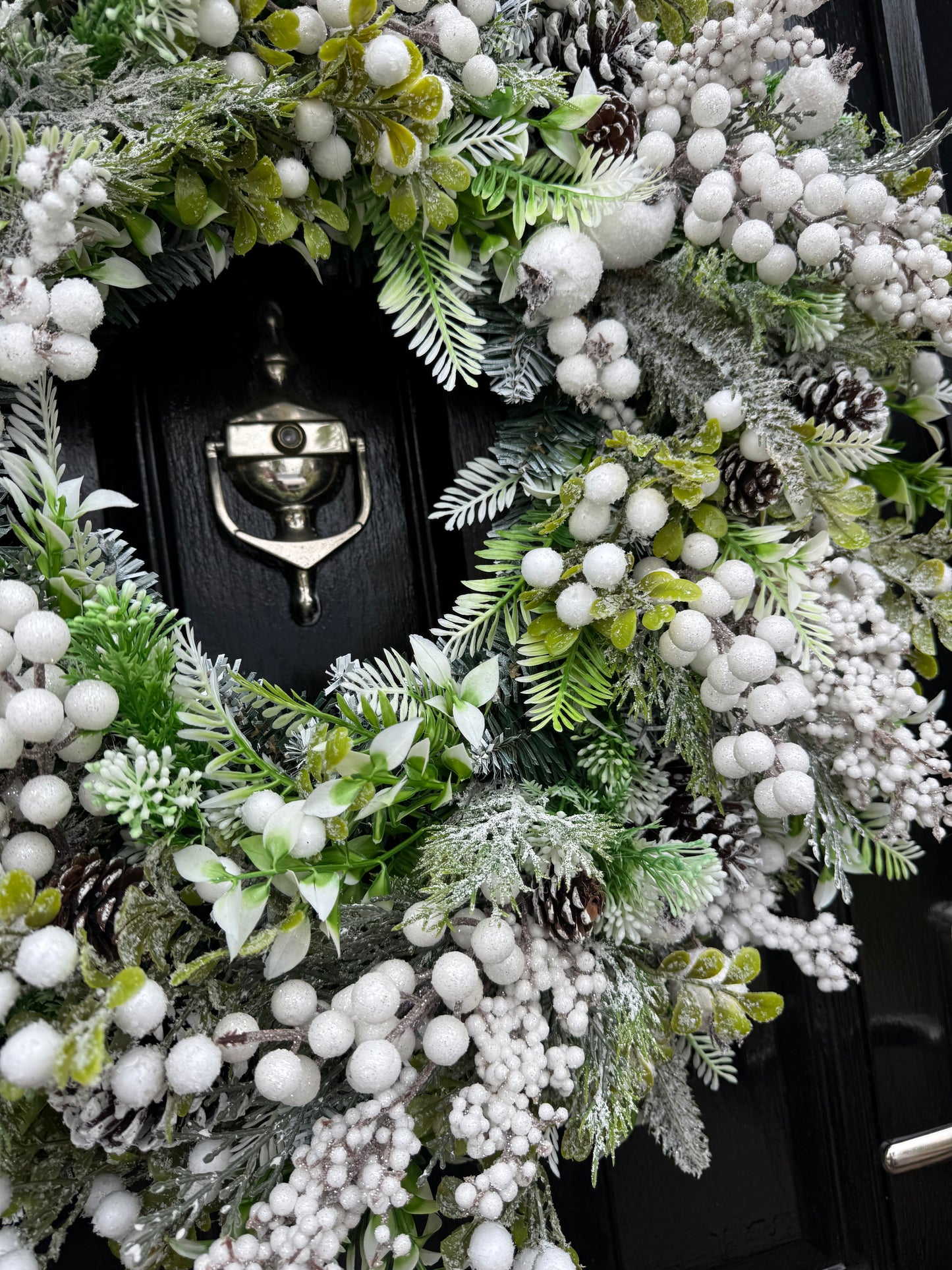 65cm DELUXE WINTER WONDERLAND FROSTED GLITTER BERRY WREATH - IMMEDIATE DESPATCH