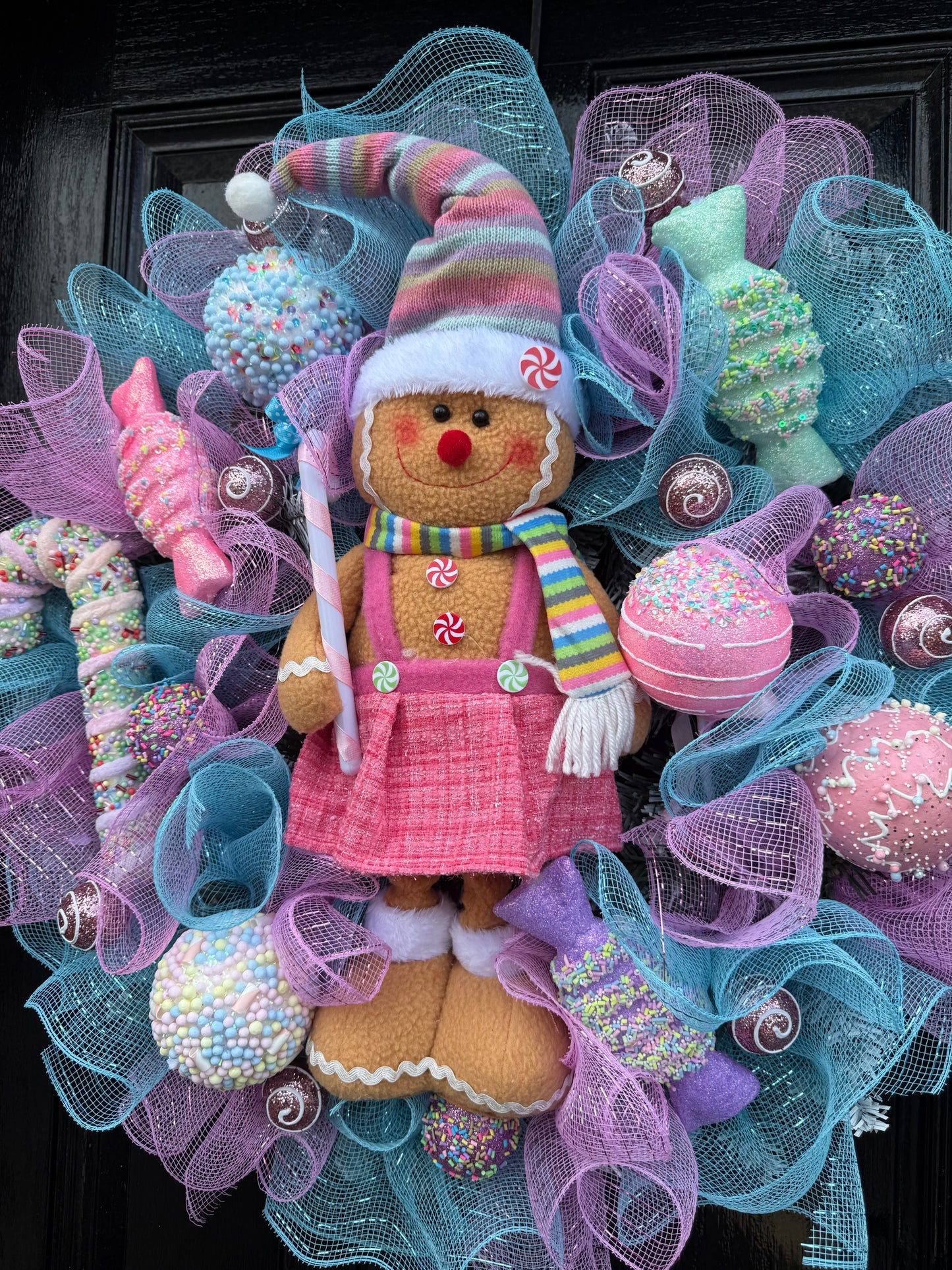 65cm DELUXE PASTEL GINGERBREAD WREATH - IMMEDIATE DISPATCH