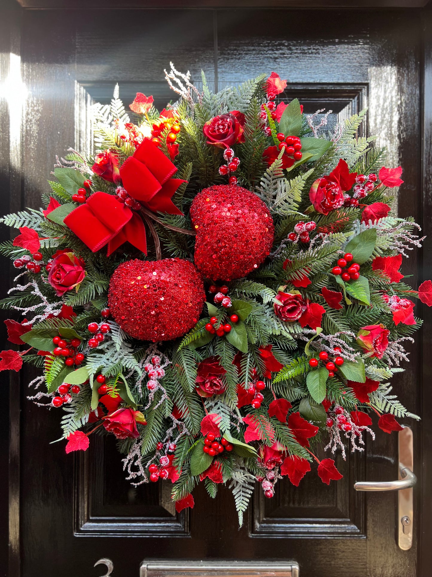 DEAL OF OF THE WEEK - SUPER DELUXE WREATH AND SANTA BOOTS PLANTER