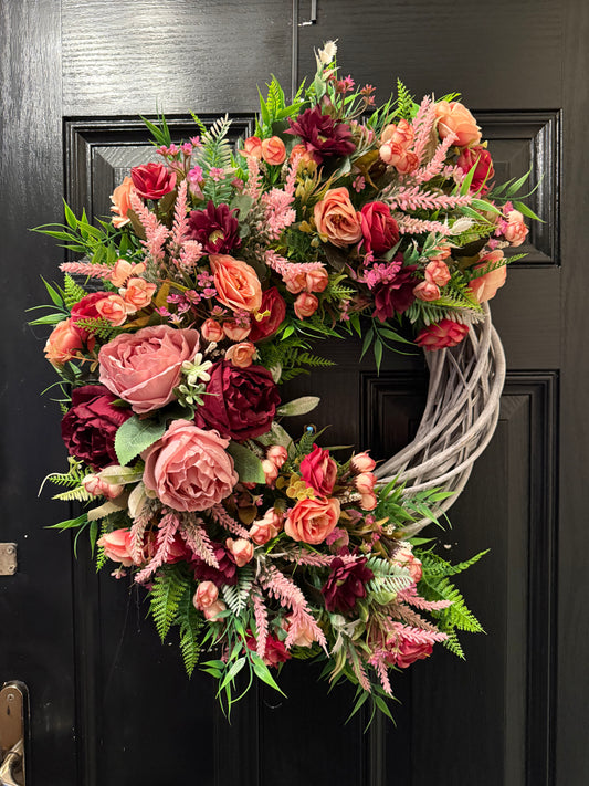 MIXED PINKS AND BURGUNDY FOLIAGE ALL SEASON WICKER WREATH