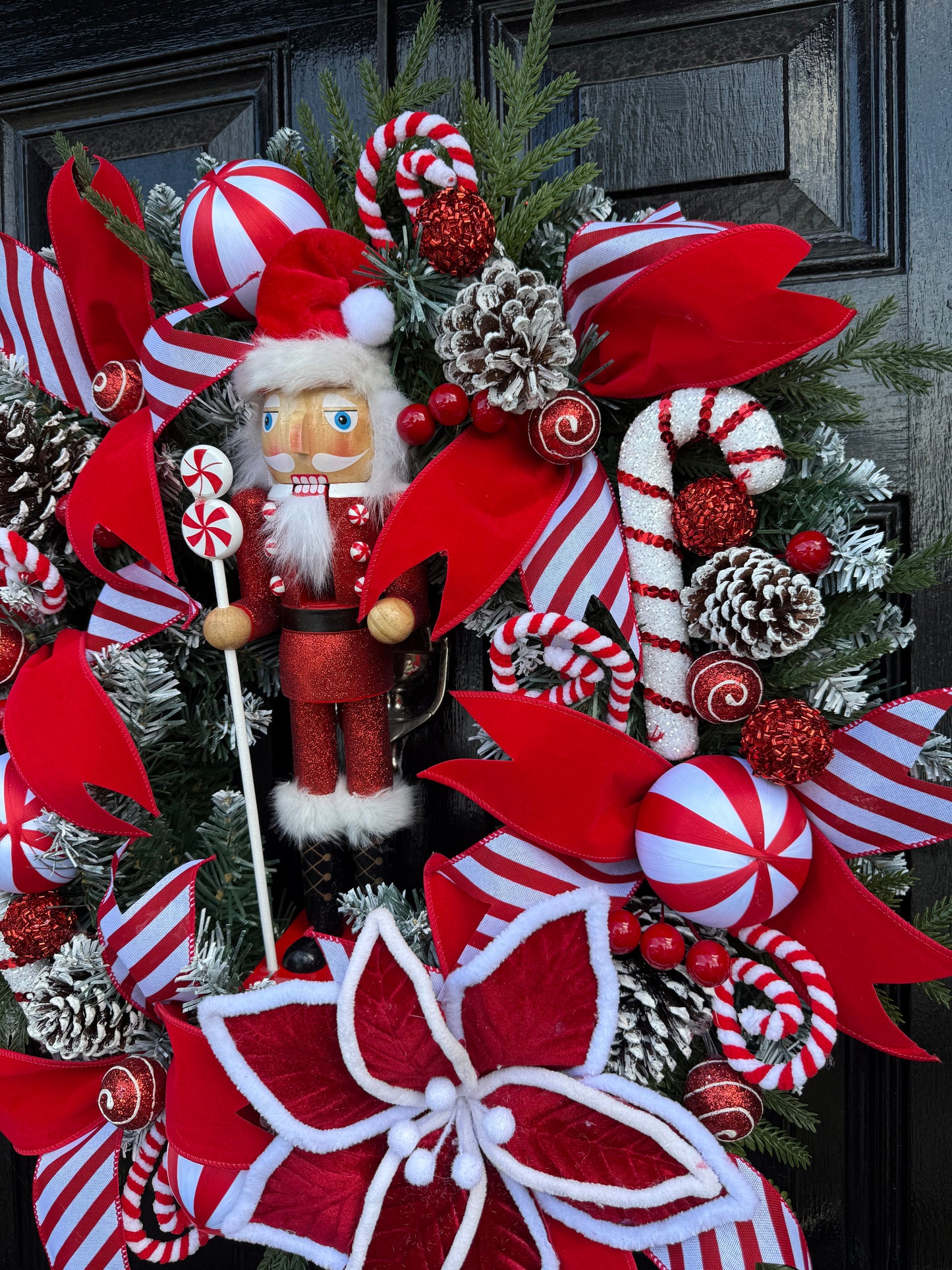 65cm FROSTED NUTCRACKER CANDY CANE MIXED WREATH - IMMEDIATE DESPATCH