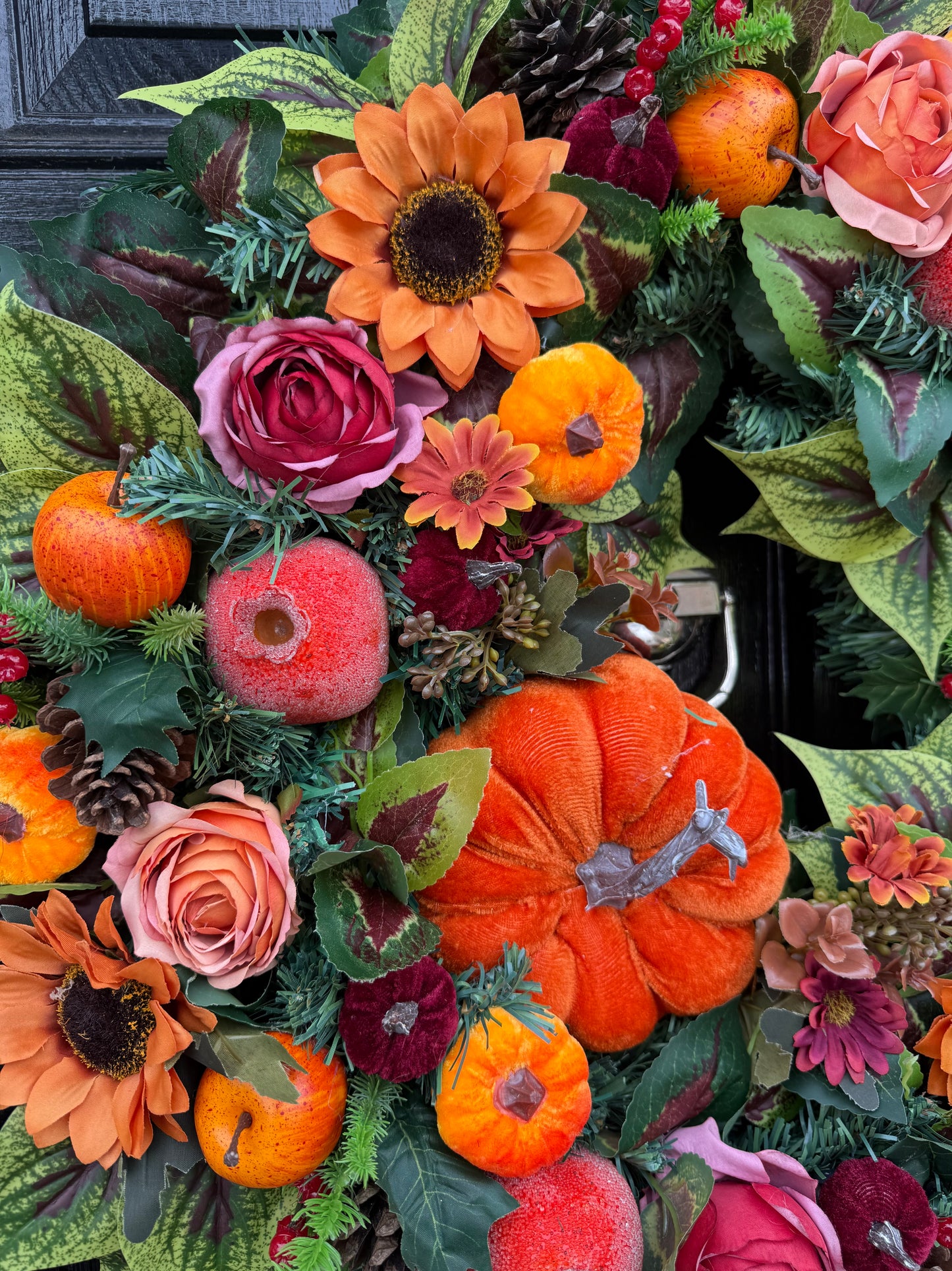 60cm DELUXE BURGUNDY & ORANGE PUMPKIN WOODLAND MIXED FOLIAGE AUTUMN WREATH