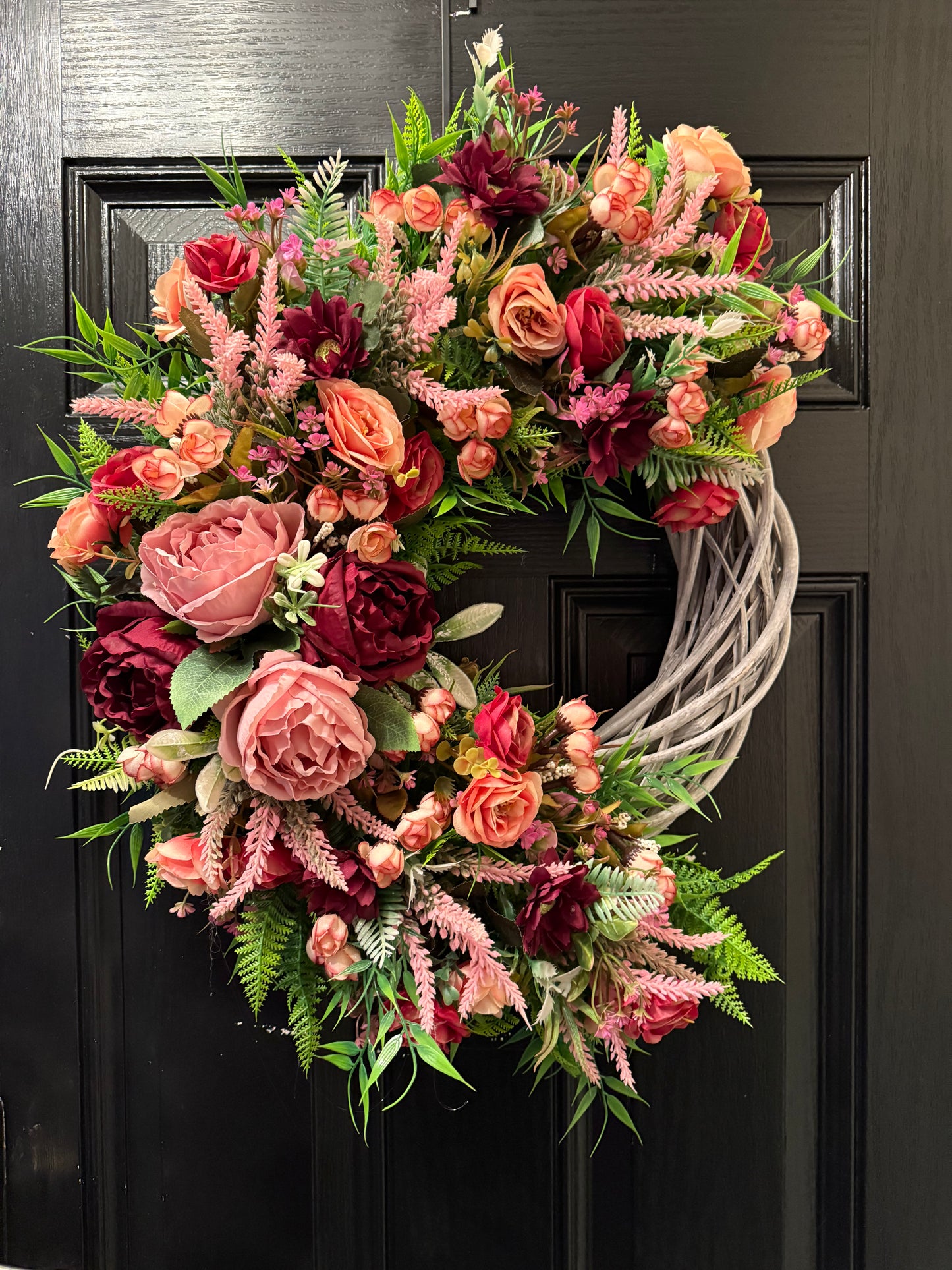 MIXED PINKS AND BURGUNDY FOLIAGE ALL SEASON WICKER WREATH