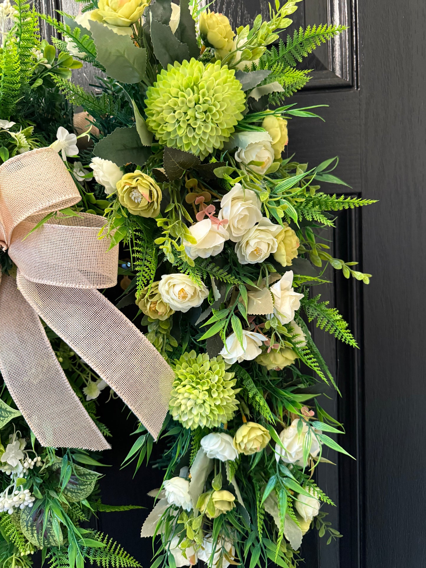 MIXED FOLIAGE SPRING / SUMMER HORSESHOE WREATH