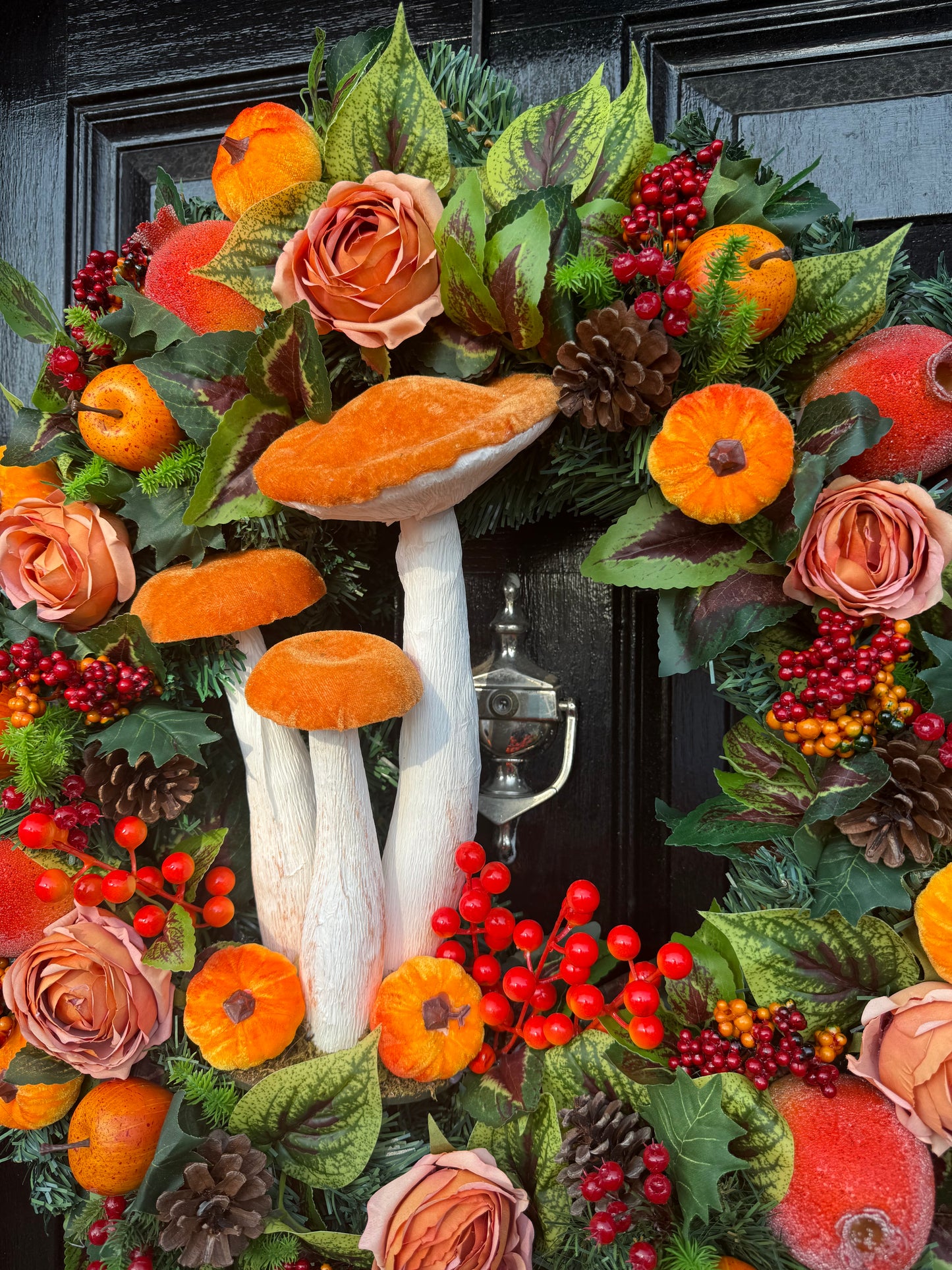 60cm DELUXE GIANT ORANGE TOADSTOOL  WOODLAND MIXED FOLIAGE AUTUMN WREATH