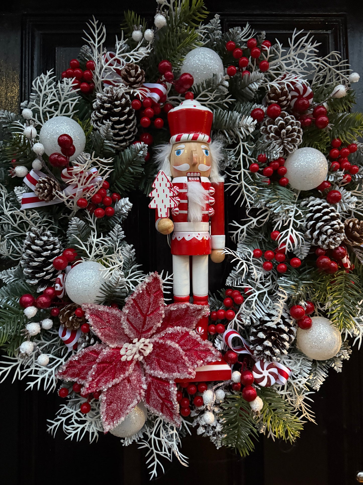 60cm DELUXE CANDY NUTCRACKER FOLIAGE BERRY WREATH
