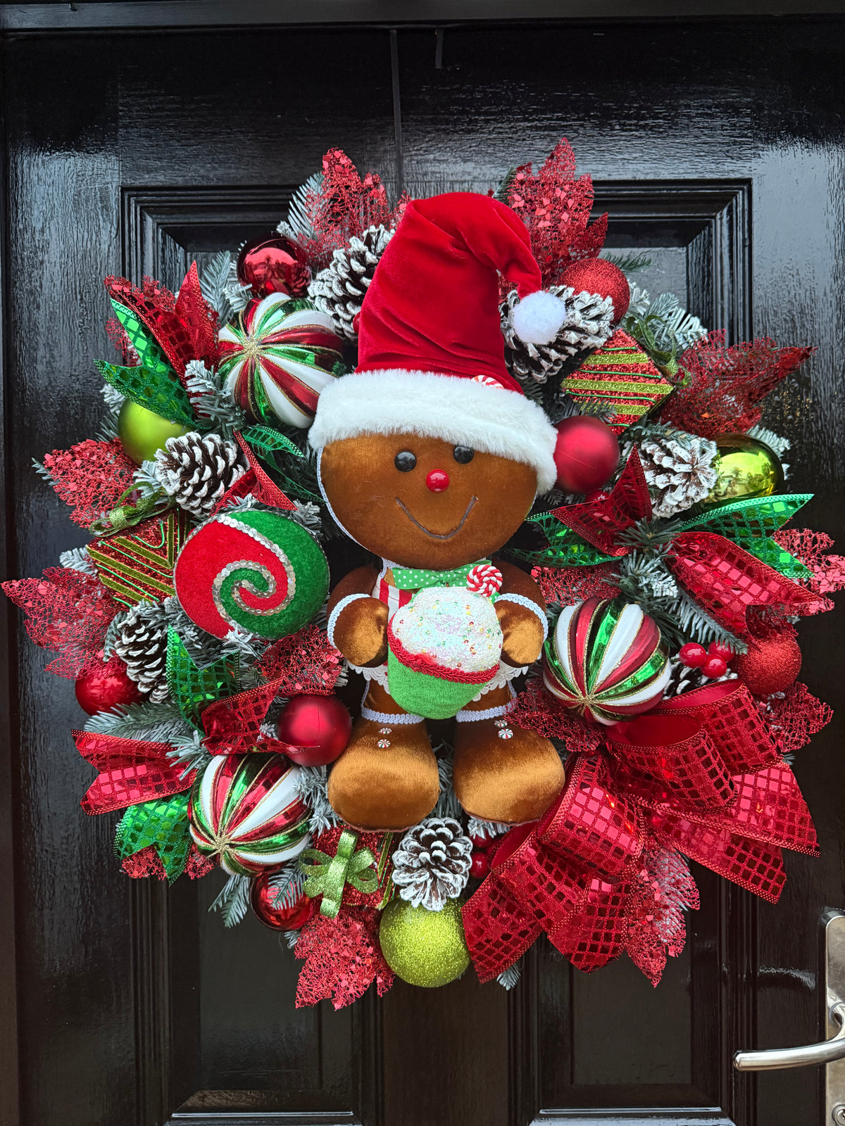 65cm DELUXE GINGEBREAD CANDYLAND MIXED WREATH