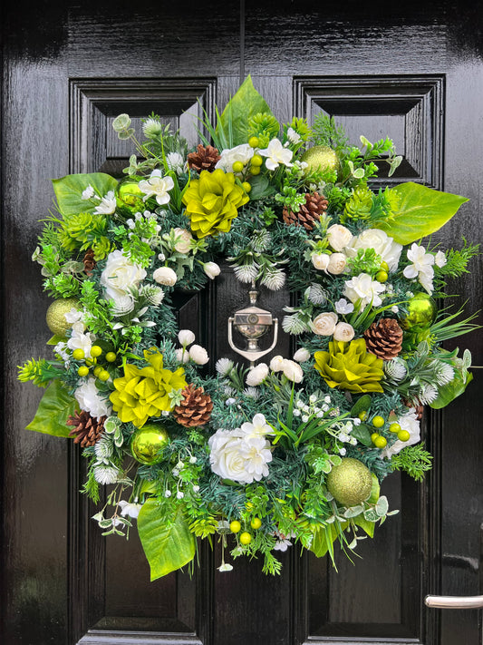 48cm GREEN WOODLAND WREATH