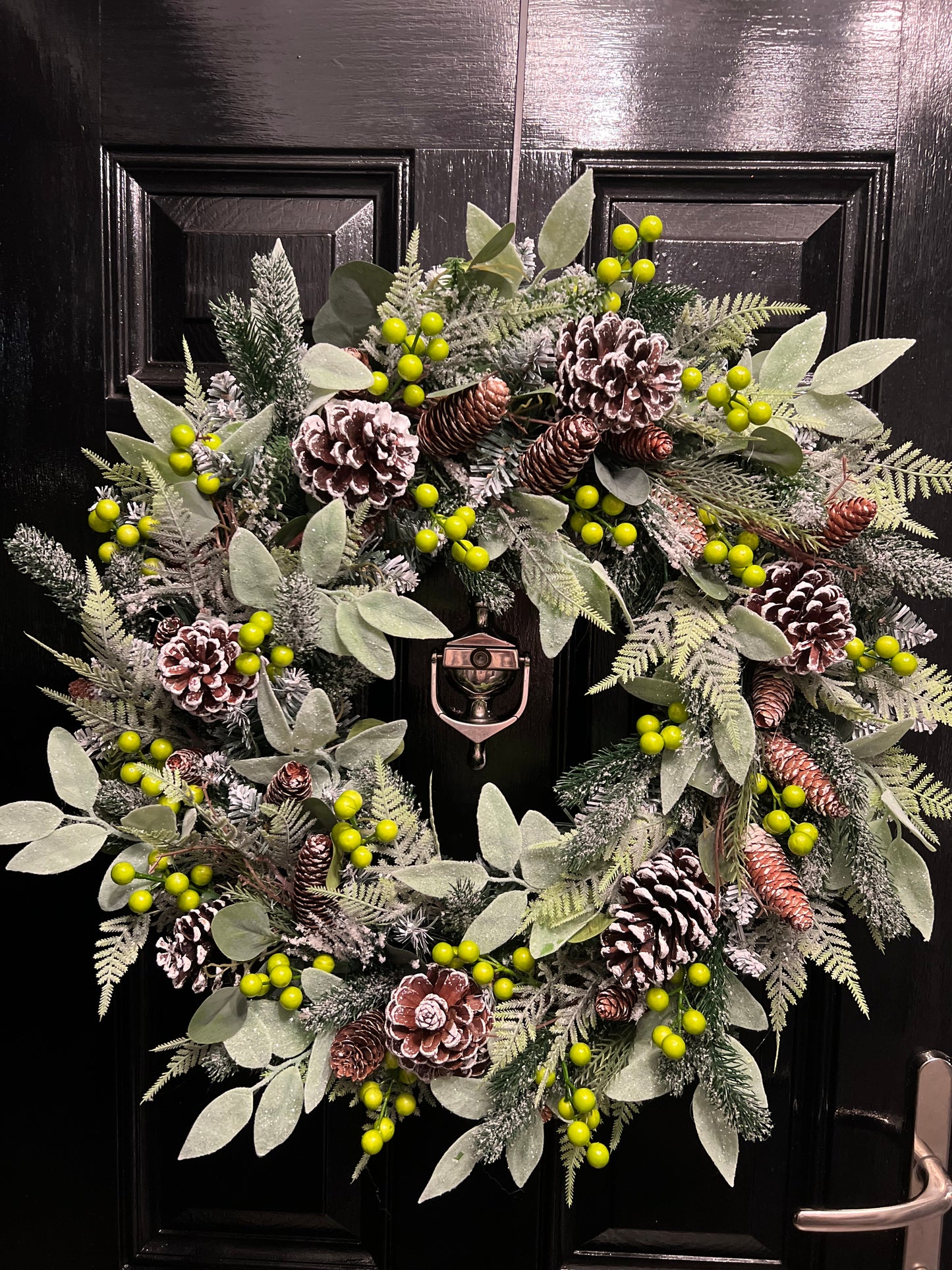 65cm DELUXE FOLIAGE GREEN BERRY WREATH - IMMEDIATE DESPATCH