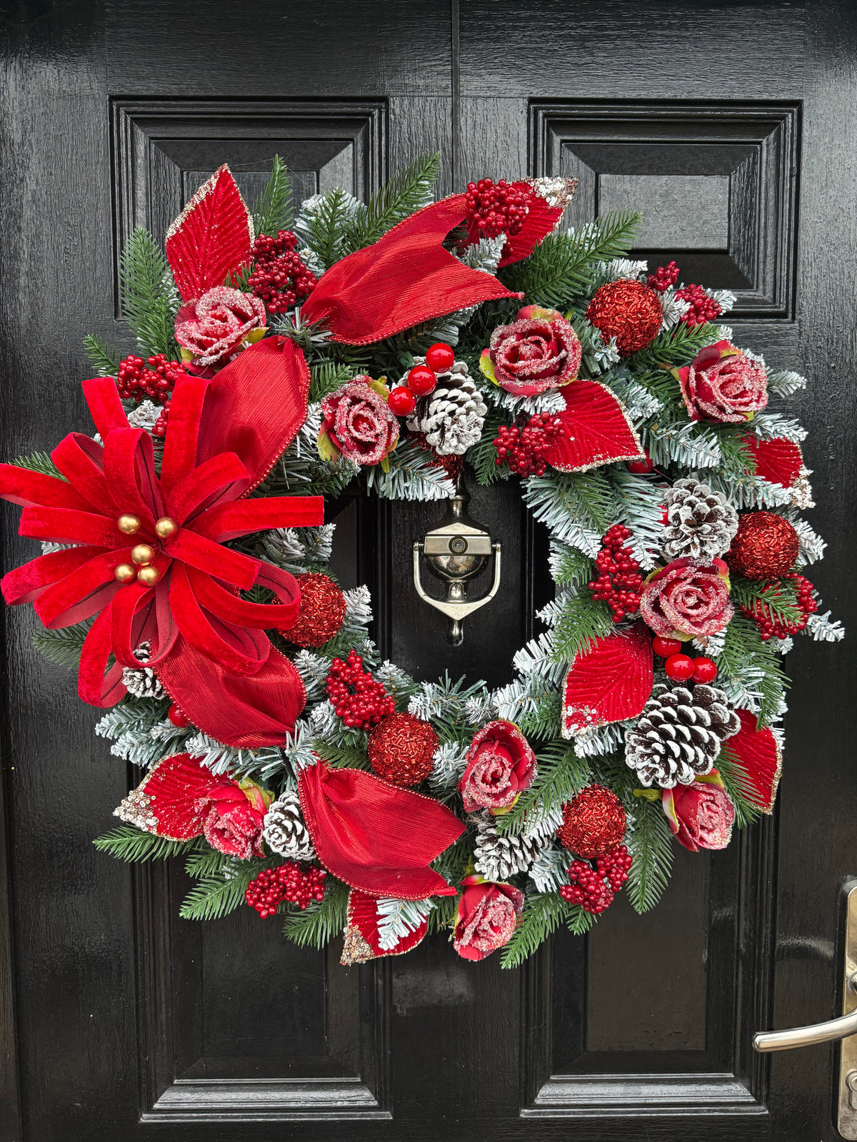60cm DELUXE FOLIAGE RED TRADITIONAL FLOWER BURST  WREATH - IMMEDIATE DESPATCH