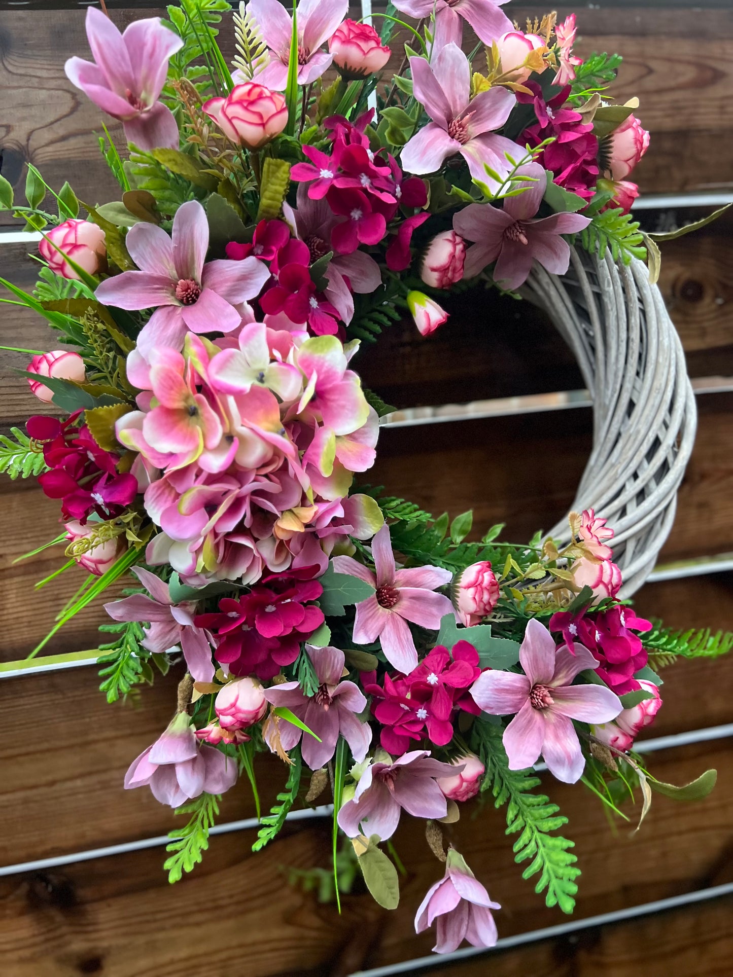 PINKS/FOLIAGE SPRING GREY WICKER WREATH