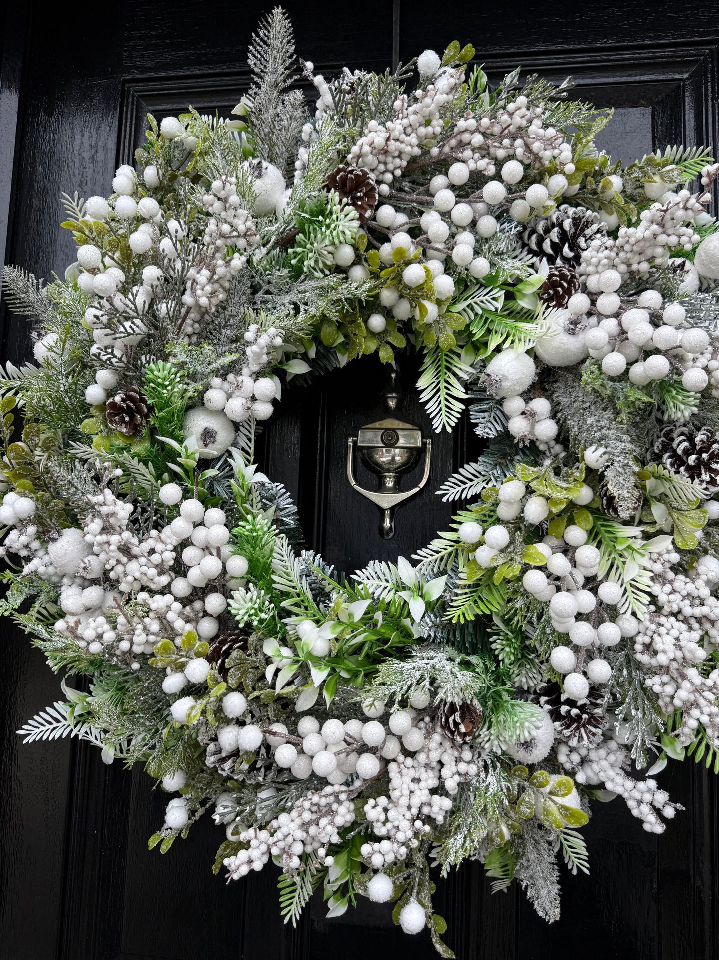 65cm DELUXE WINTER WONDERLAND FROSTED GLITTER BERRY WREATH - IMMEDIATE DESPATCH