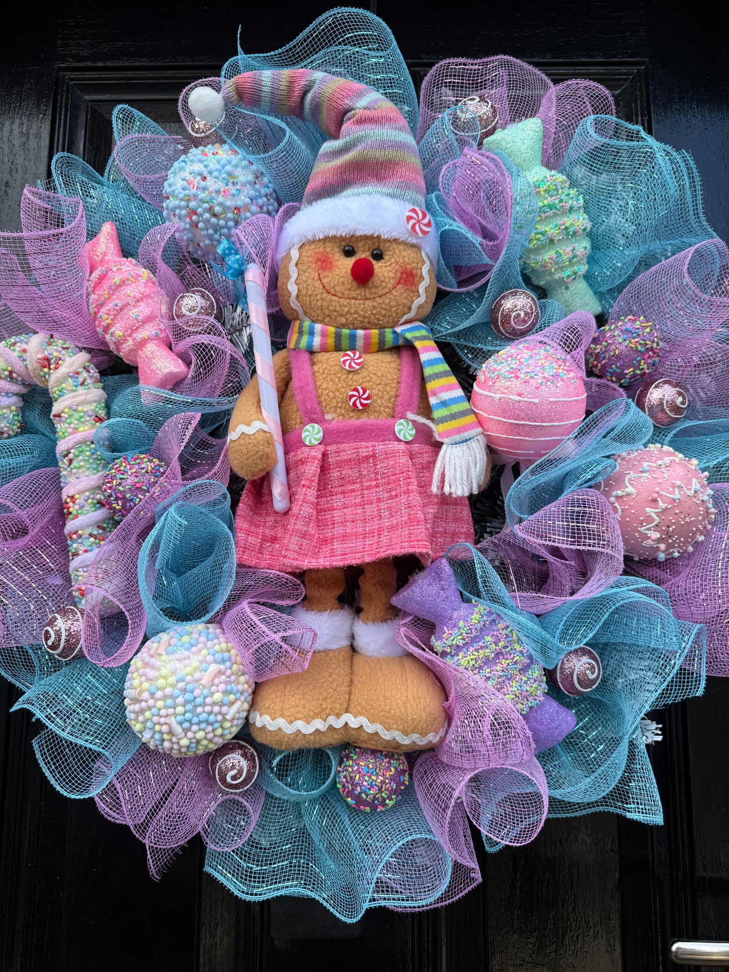 65cm DELUXE PASTEL GINGERBREAD WREATH - IMMEDIATE DISPATCH