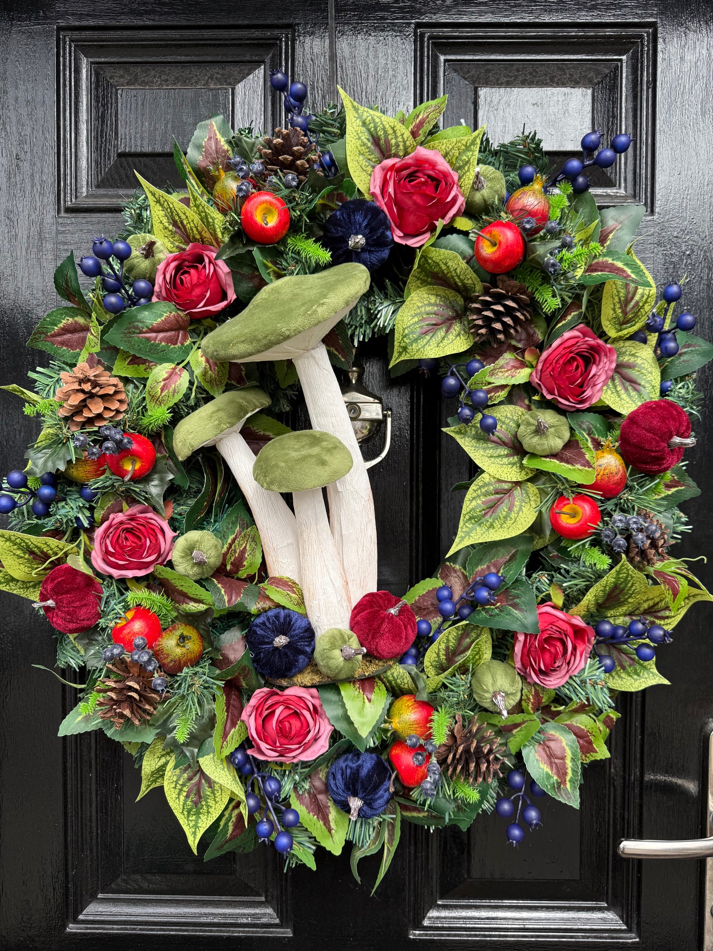 60cm DELUXE GIANT GREEN TOADSTOOL  WOODLAND MIXED FOLIAGE AUTUMN WREATH