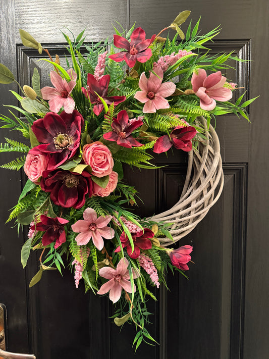NEUTRAL FOLIAGE PINK / BURGUNDY MAGNOLIA ALL SEASON WICKER WREATH