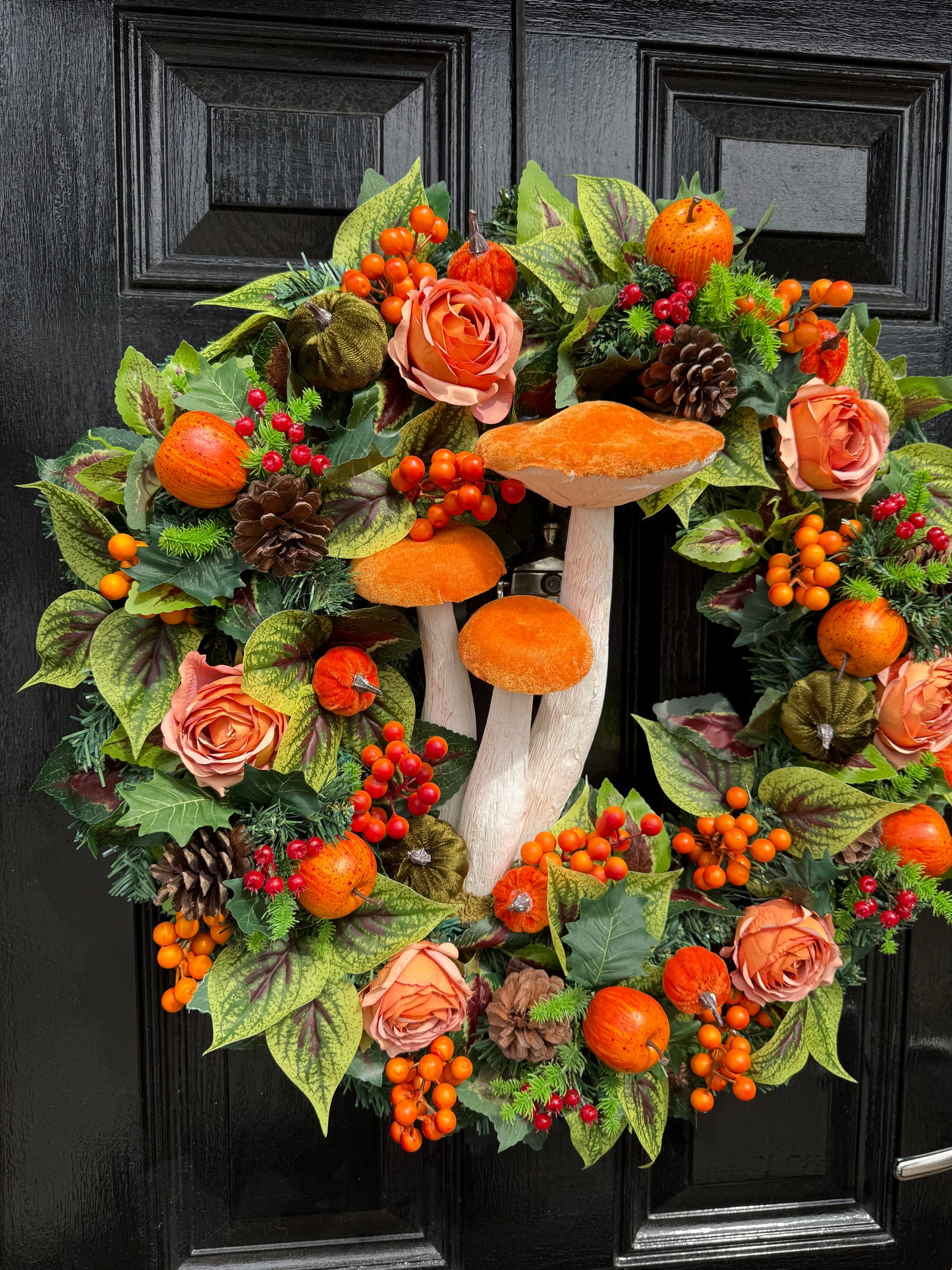 60cm DELUXE GIANT ORANGE TOADSTOOL  WOODLAND MIXED FOLIAGE AUTUMN WREATH