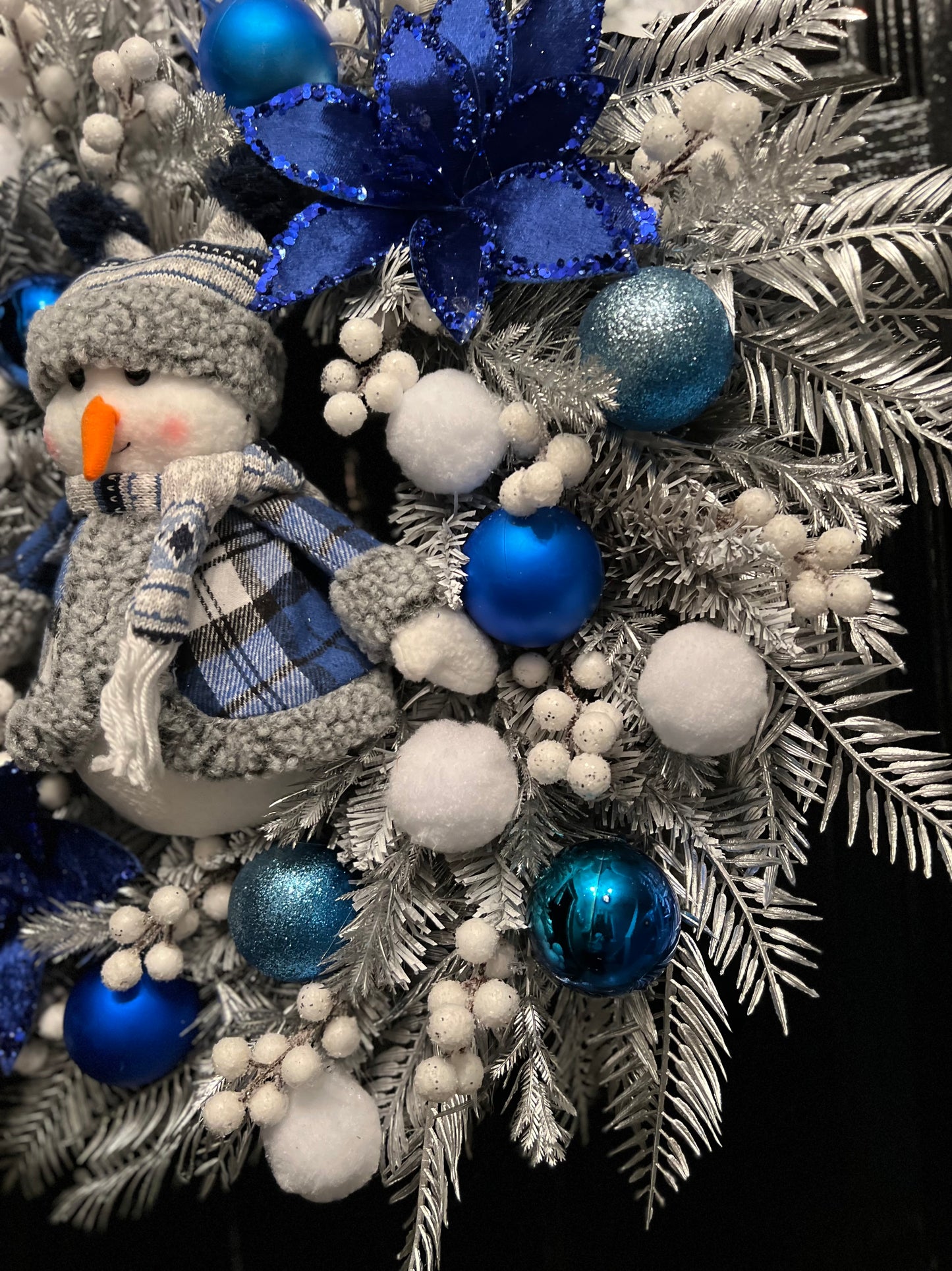 60cm SNOWMAN SNOWBALL BLUE/SILVER DELUXE WREATH - IMMEDIATE DESPATCH