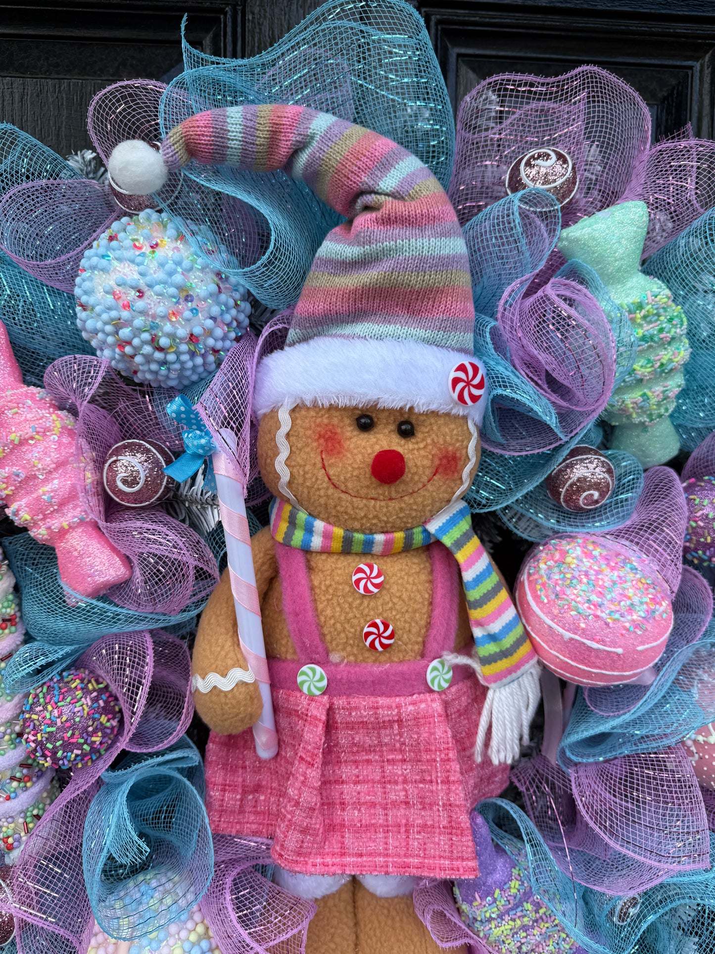 65cm DELUXE PASTEL GINGERBREAD WREATH - IMMEDIATE DISPATCH
