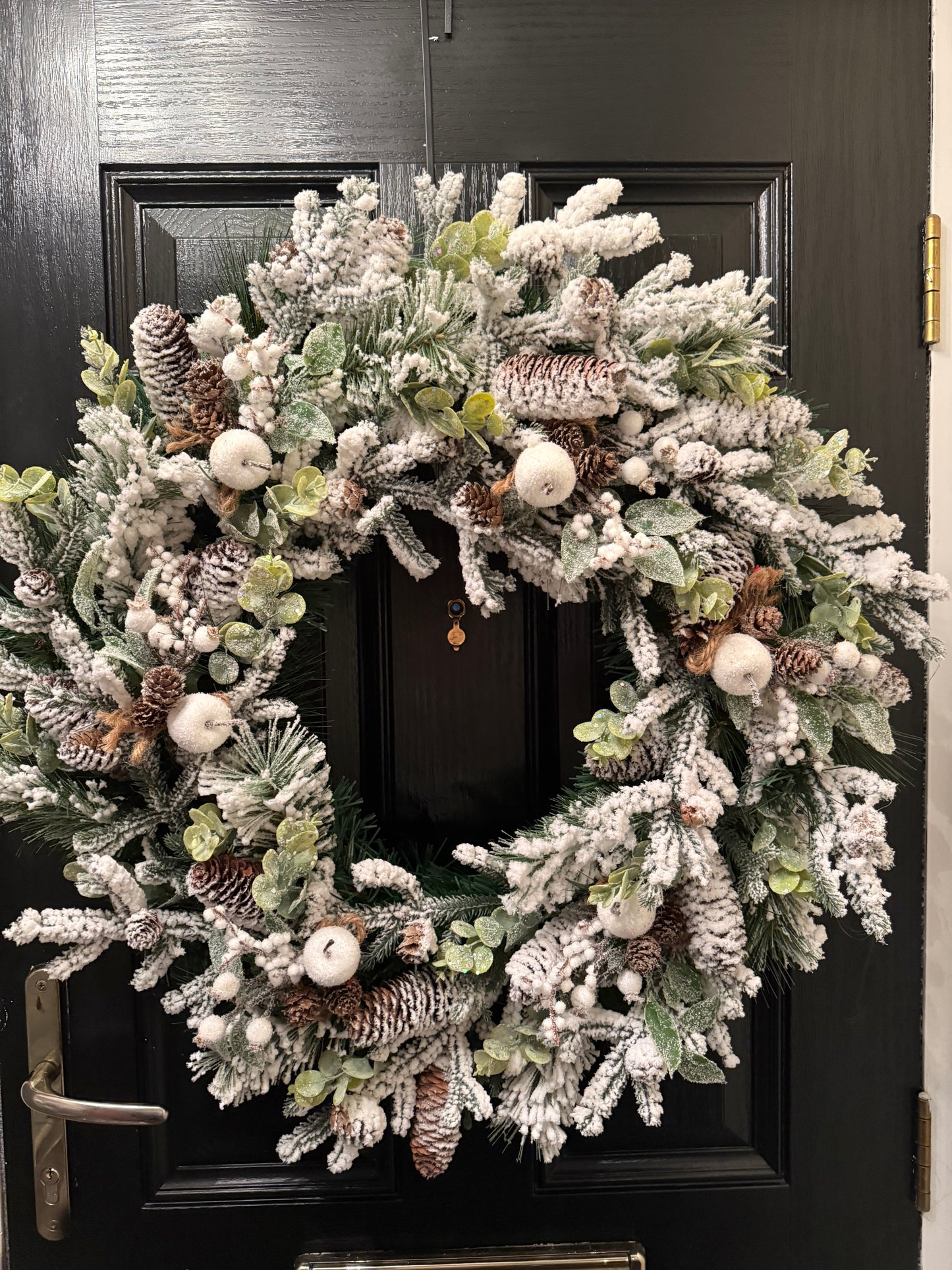 65cm SUPER DELUXE WINTER WONDERLAND FOLIAGE WREATH
