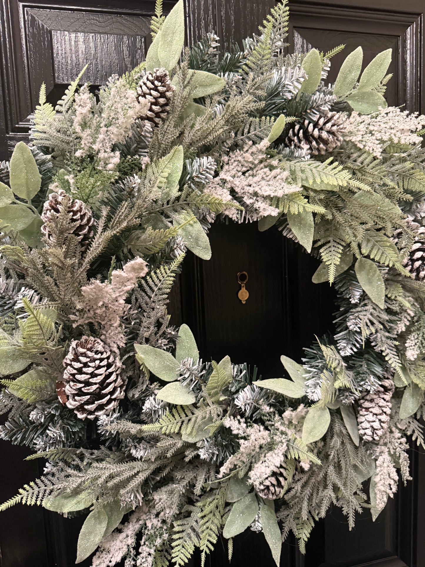 60cm DELUXE WINTER FROSTED FOLIAGE WREATH - IMMEDIATE DISPATCH