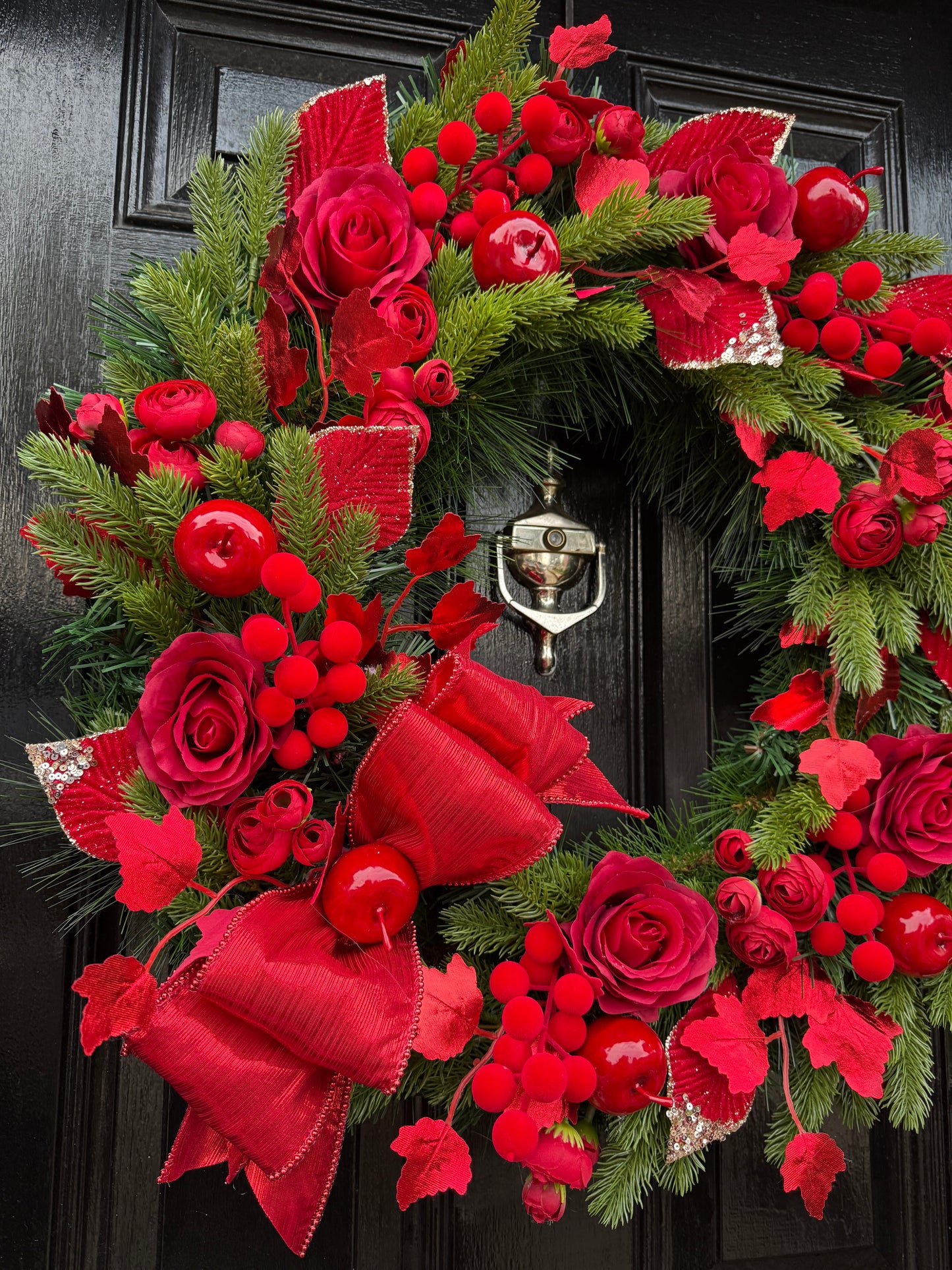 65CM DELUXE FOLIAGE RED TRADITIONAL APPLE  ROSE WREATH - IMMEDIATE DISPATCH