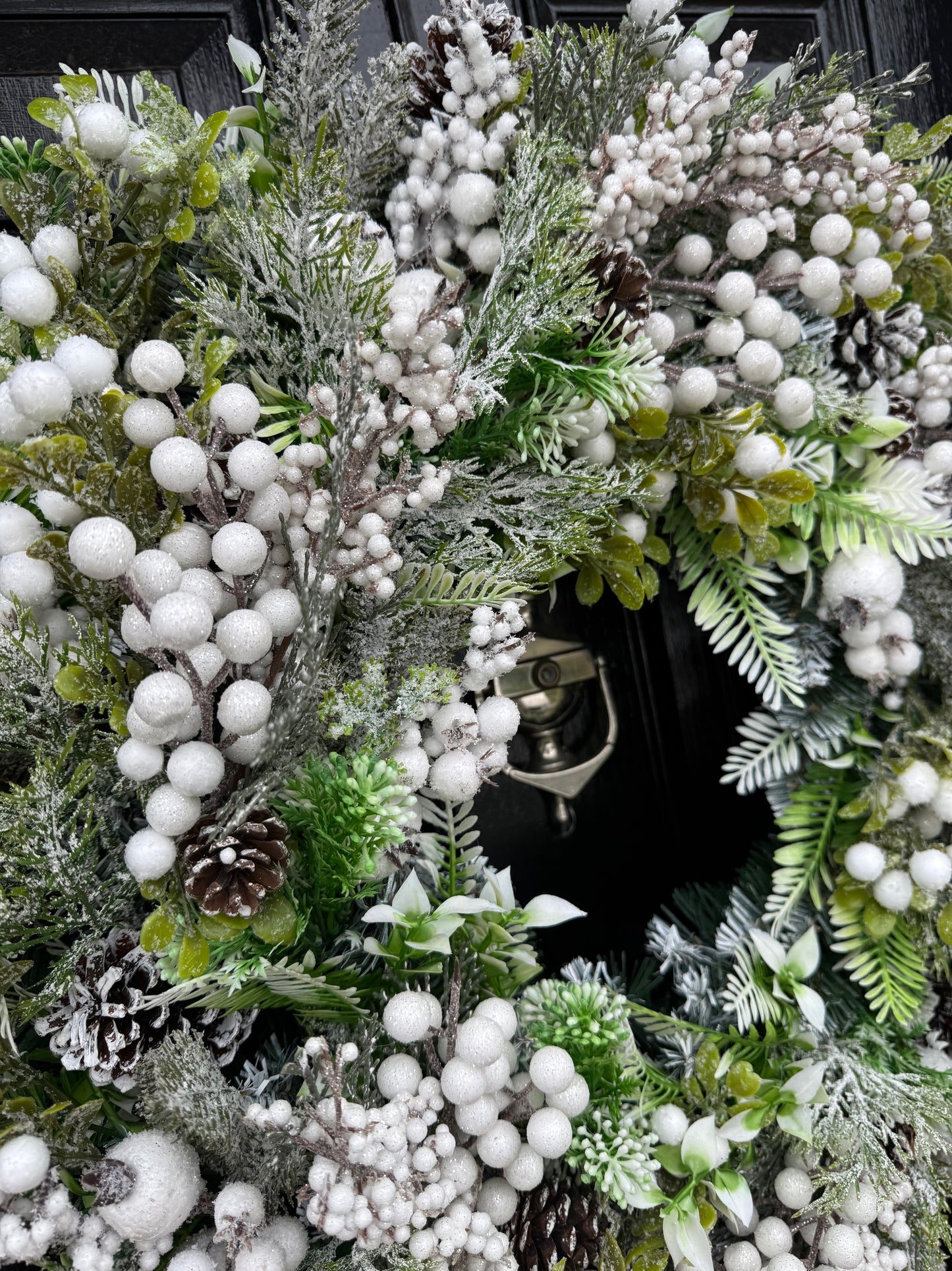 65cm DELUXE WINTER WONDERLAND FROSTED GLITTER BERRY WREATH - IMMEDIATE DESPATCH
