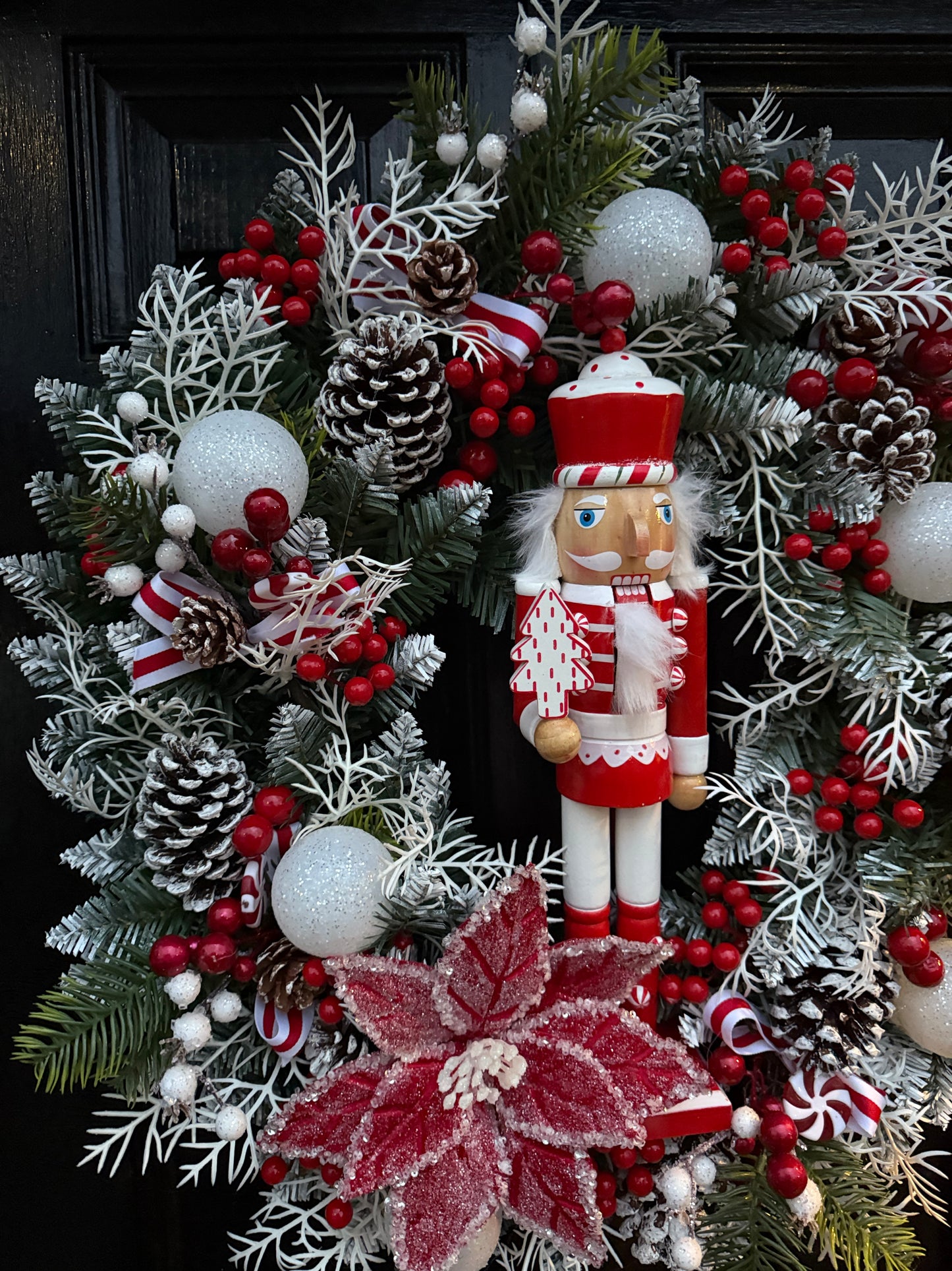 60cm DELUXE CANDY NUTCRACKER FOLIAGE BERRY WREATH
