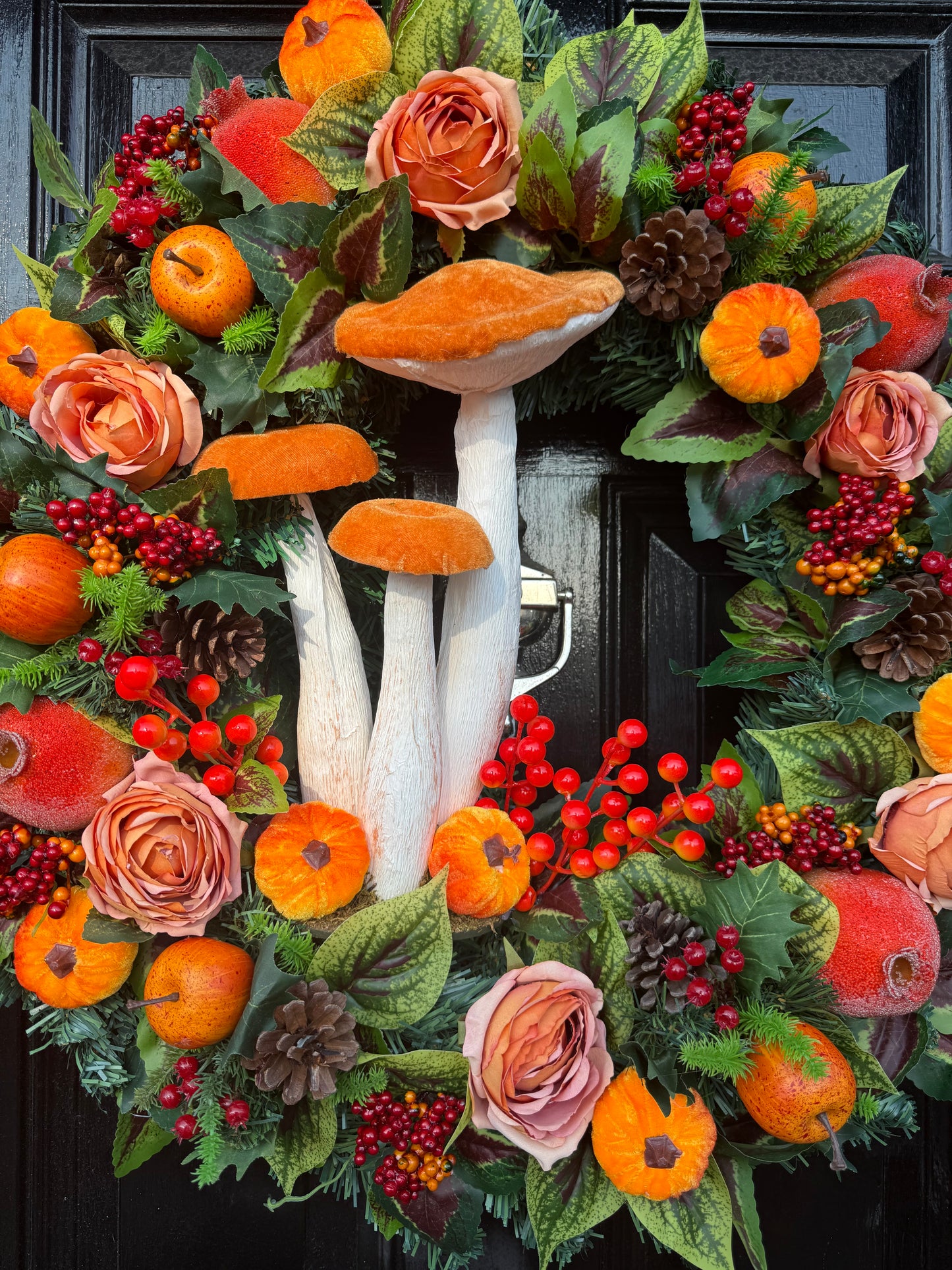 60cm DELUXE GIANT ORANGE TOADSTOOL  WOODLAND MIXED FOLIAGE AUTUMN WREATH