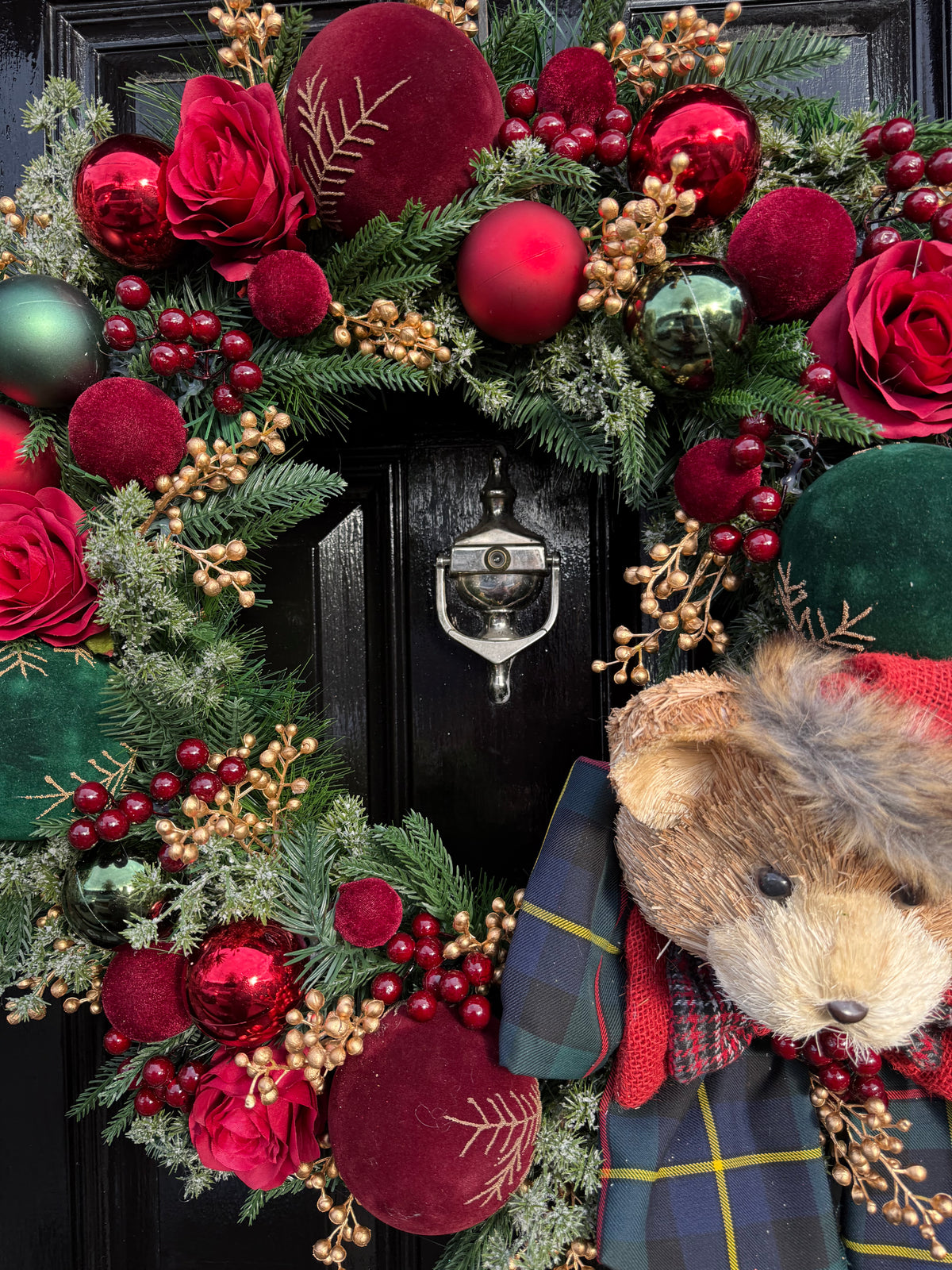 65cm DELUXE TRADITIONAL TARTAN MIXED BEAR WREATH