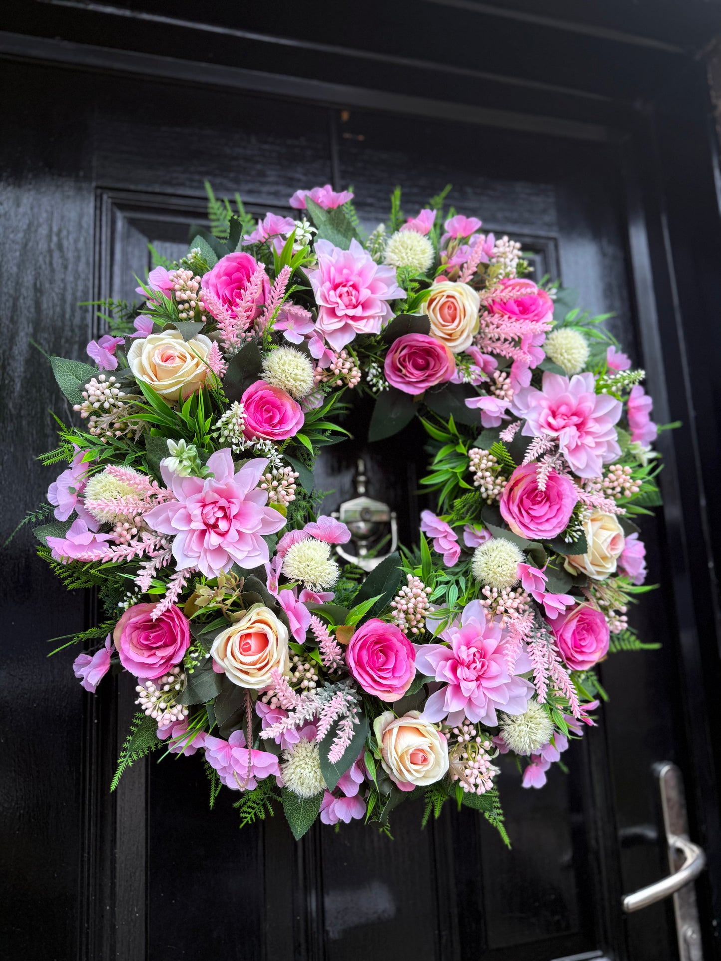 60cm DELUXE THICK FOLIAGE AND MIXED PINK ROSE/DAHLIA WREATH