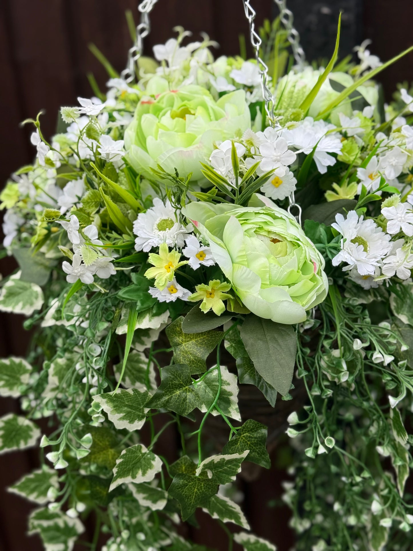 **NEW** DELUXE XL HANGING BASKET GREEN/IVORY MIX 12 INCH CONE