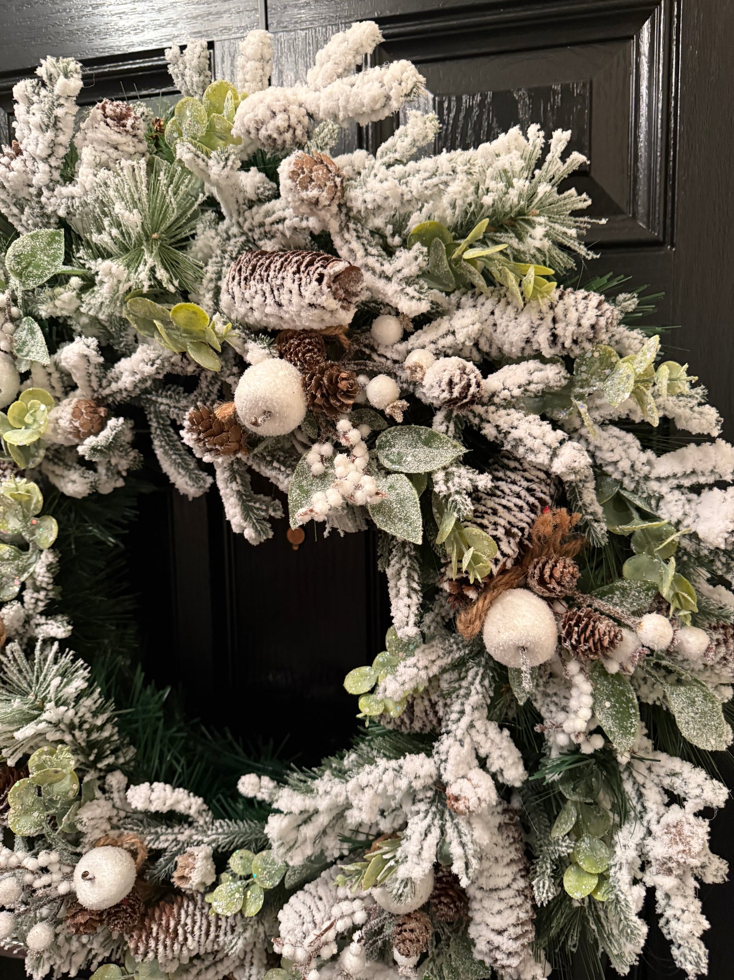 65cm SUPER DELUXE WINTER WONDERLAND FOLIAGE WREATH