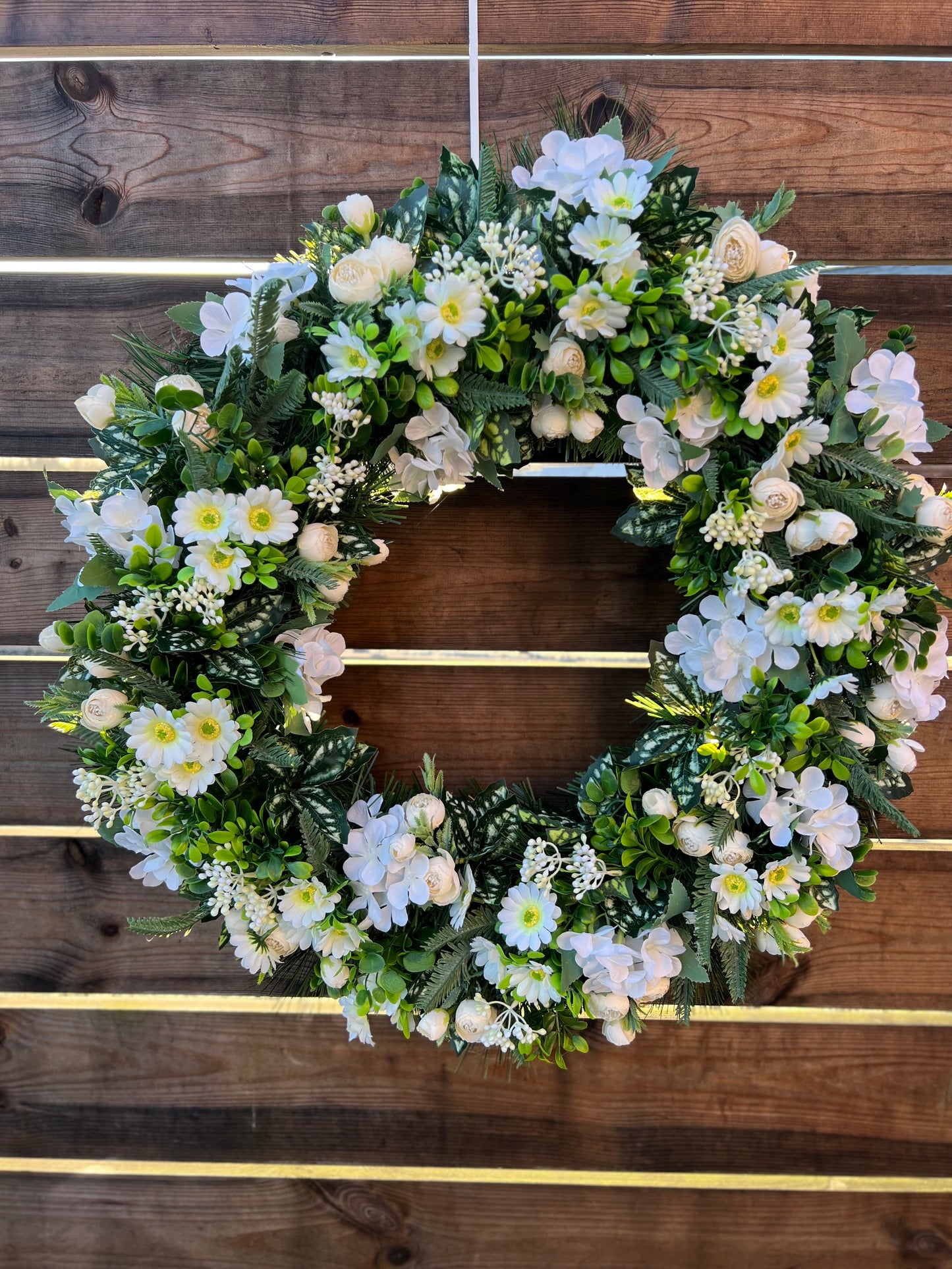 65cm NEUTRALS/IVORY FOLIAGE DELUXE MIX WREATH