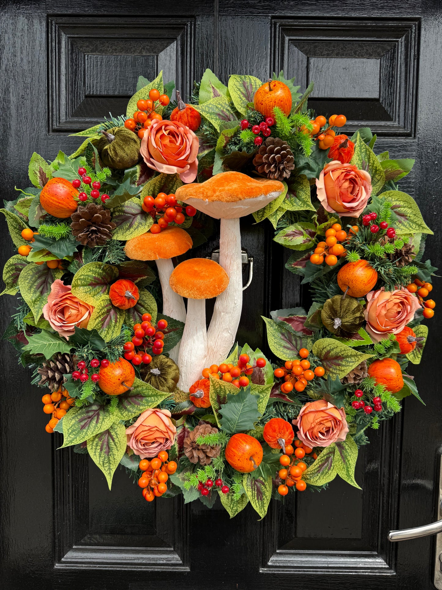 60cm DELUXE GIANT ORANGE TOADSTOOL  WOODLAND MIXED FOLIAGE AUTUMN WREATH