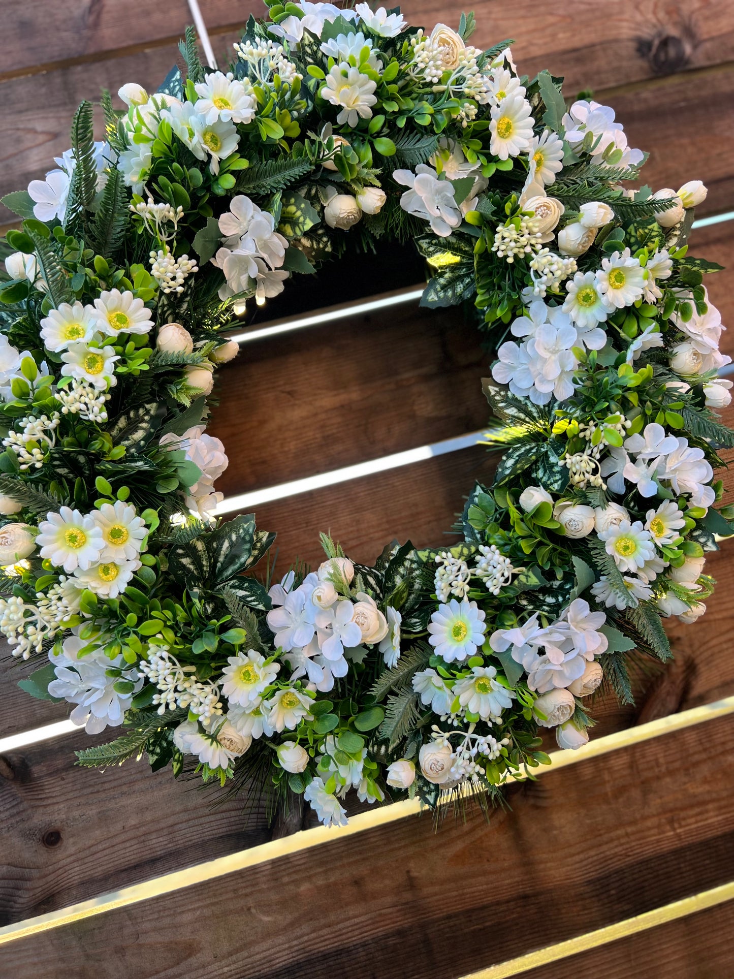 65cm NEUTRALS/IVORY FOLIAGE DELUXE MIX WREATH