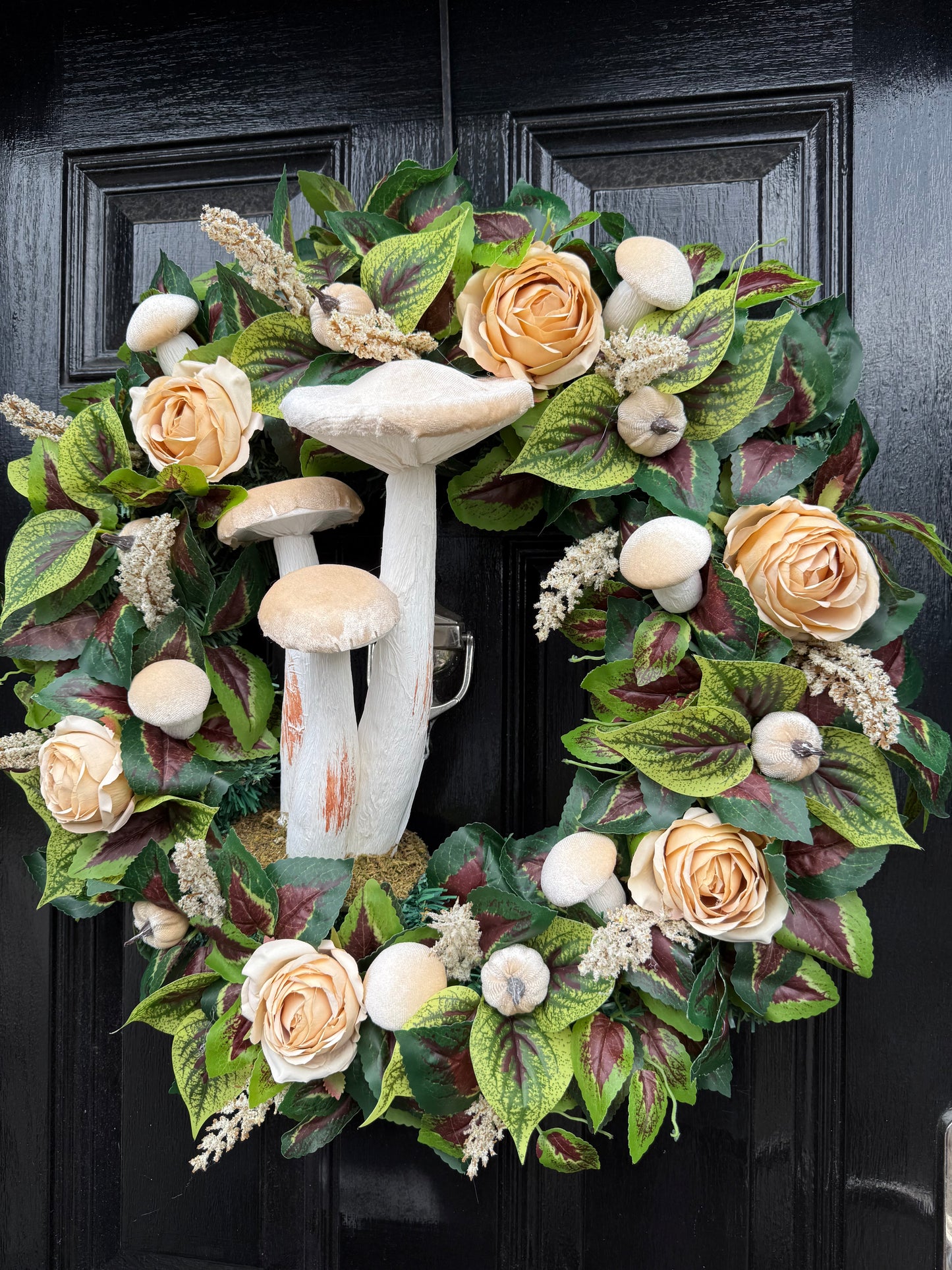 60cm DELUXE GIANT NEUTRAL IVORY TOADSTOOL  WOODLAND MIXED FOLIAGE AUTUMN WREATH